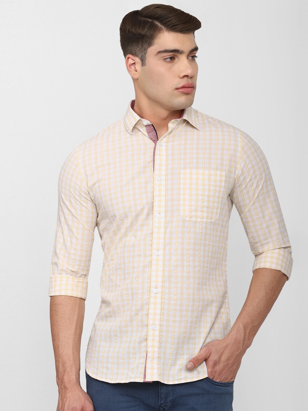 

Van Heusen Sport Men Cream-Coloured Slim Fit Checked Casual Shirt