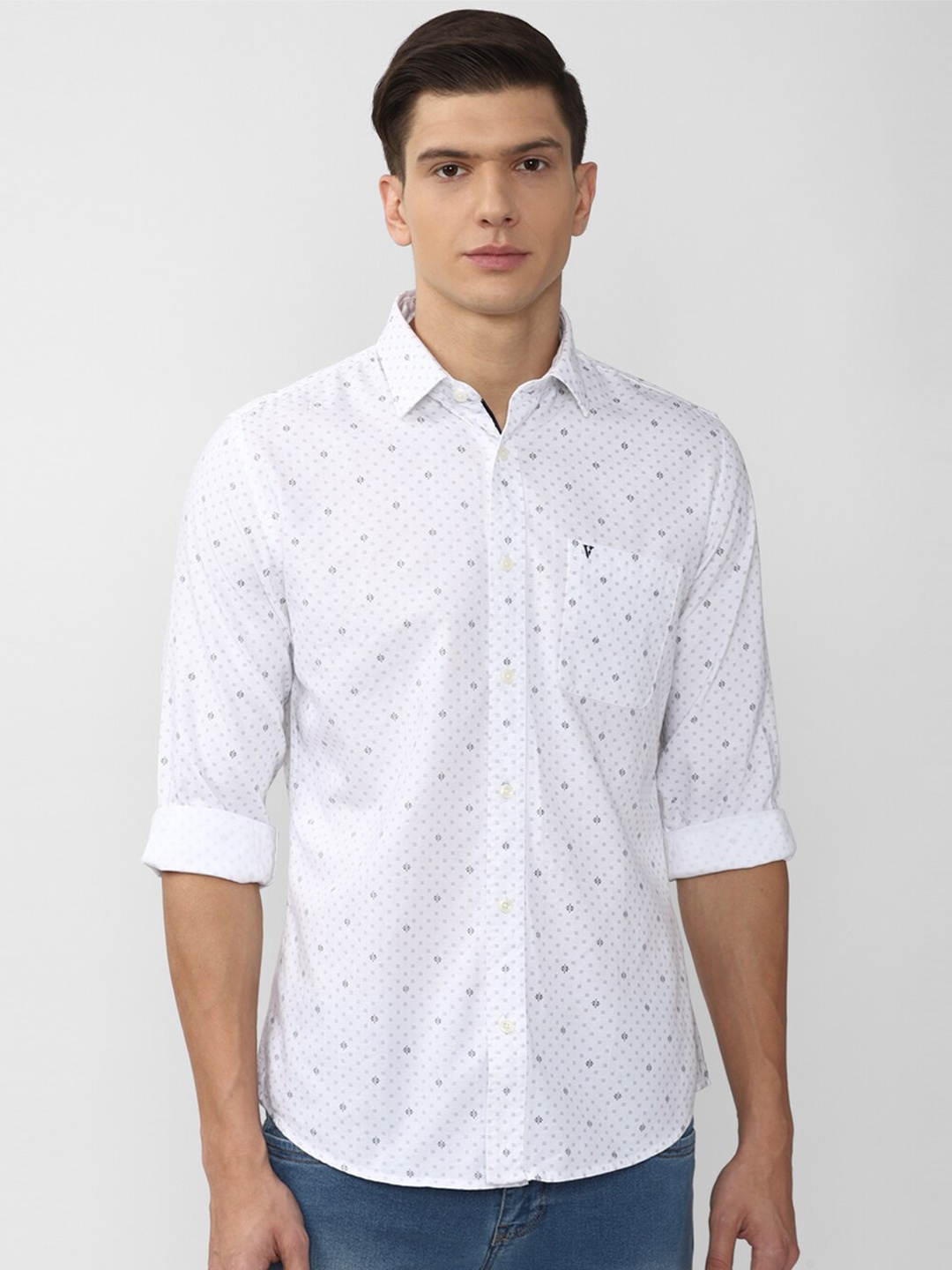 

Van Heusen Sport Men White Slim Fit Printed Casual Shirt