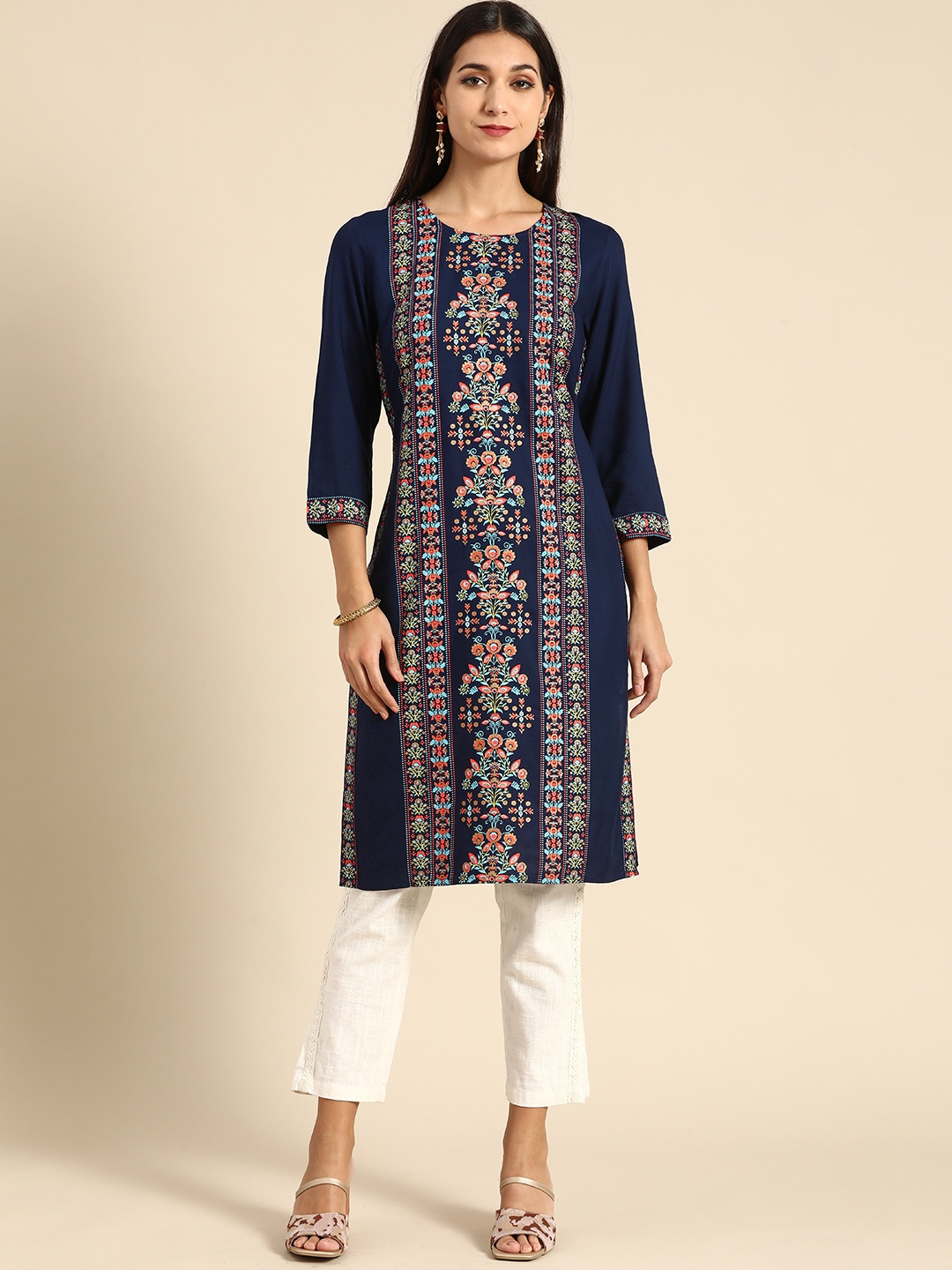 

Anouk Women Navy Blue & Red Floral Printed Kurta