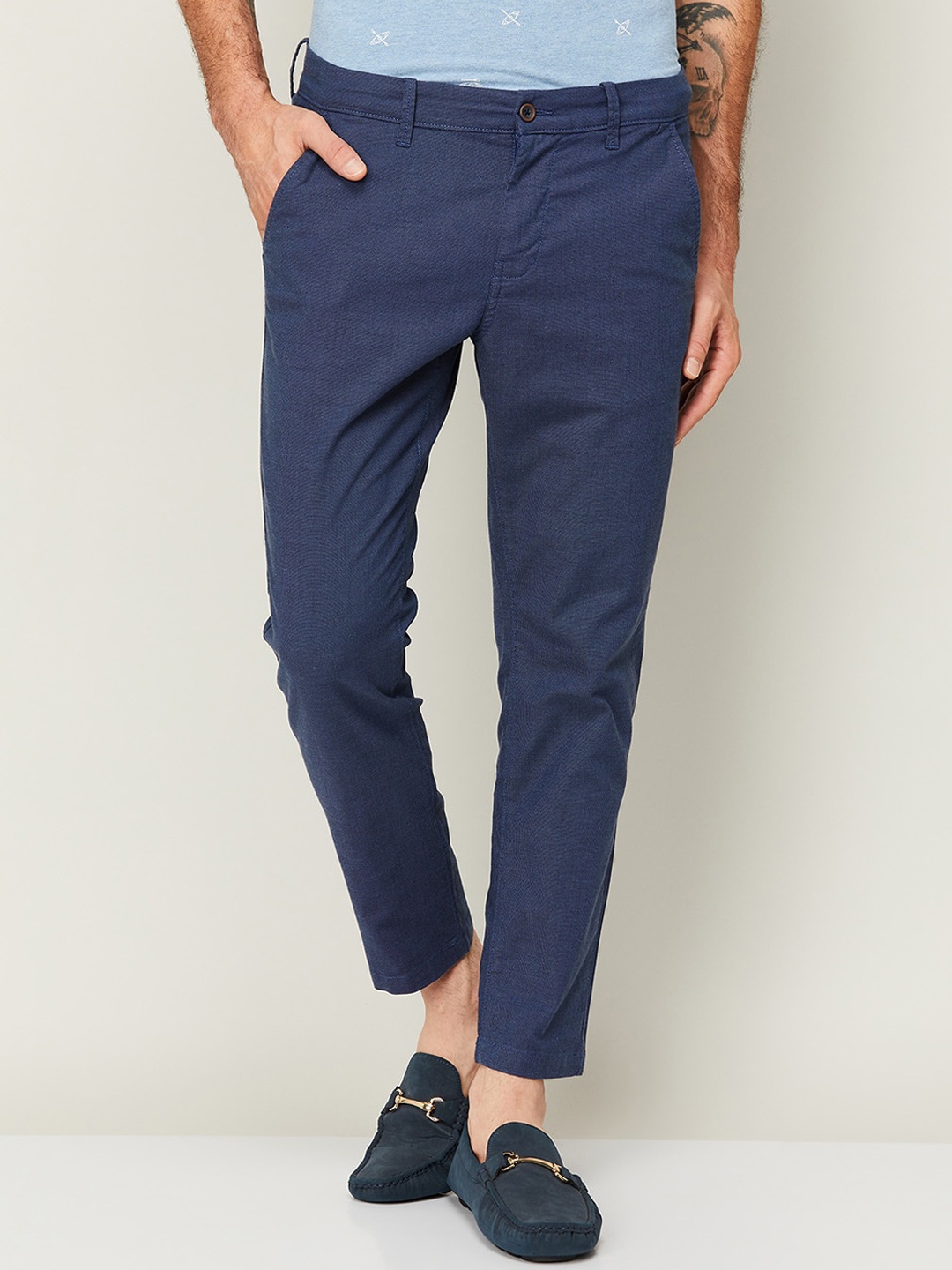 

CODE by Lifestyle Men Navy Blue Tapered Fit Chambray Chinos Trousers