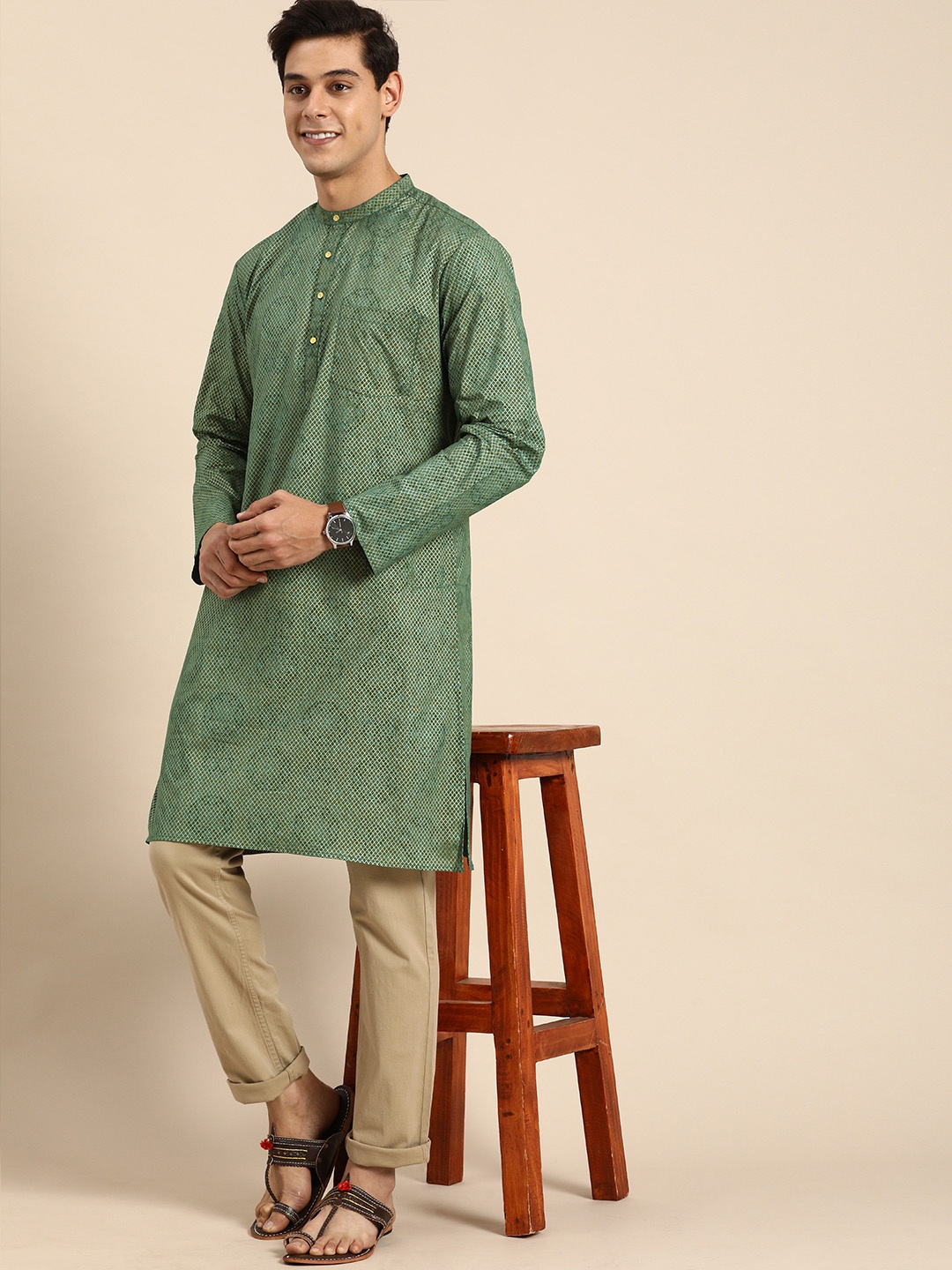 

Anouk Men Green & Gold-Toned Geometric Printed Kurta
