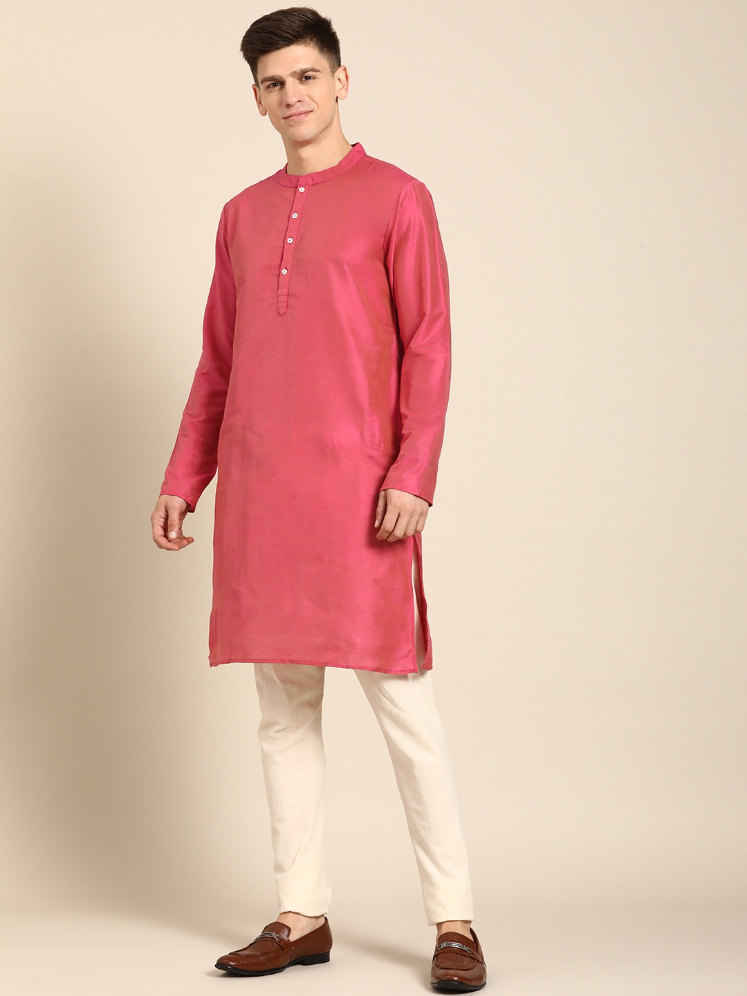 

Anouk Men Solid Knee Length Band Collar Kurta, Pink