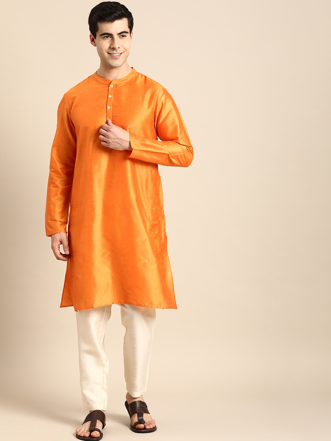 

Anouk Men Solid Band Collar Long Sleeves Straight Kurta, Orange