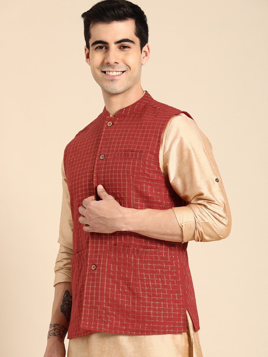 

Anouk Men Rust & Gold-Toned Checked Pure Cotton Nehru Jacket