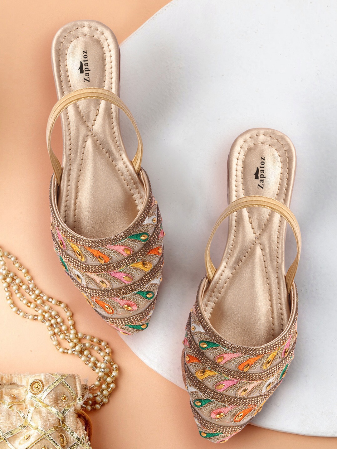 

ZAPATOZ Women Gold-Toned Embellished Leather Ethnic Flats