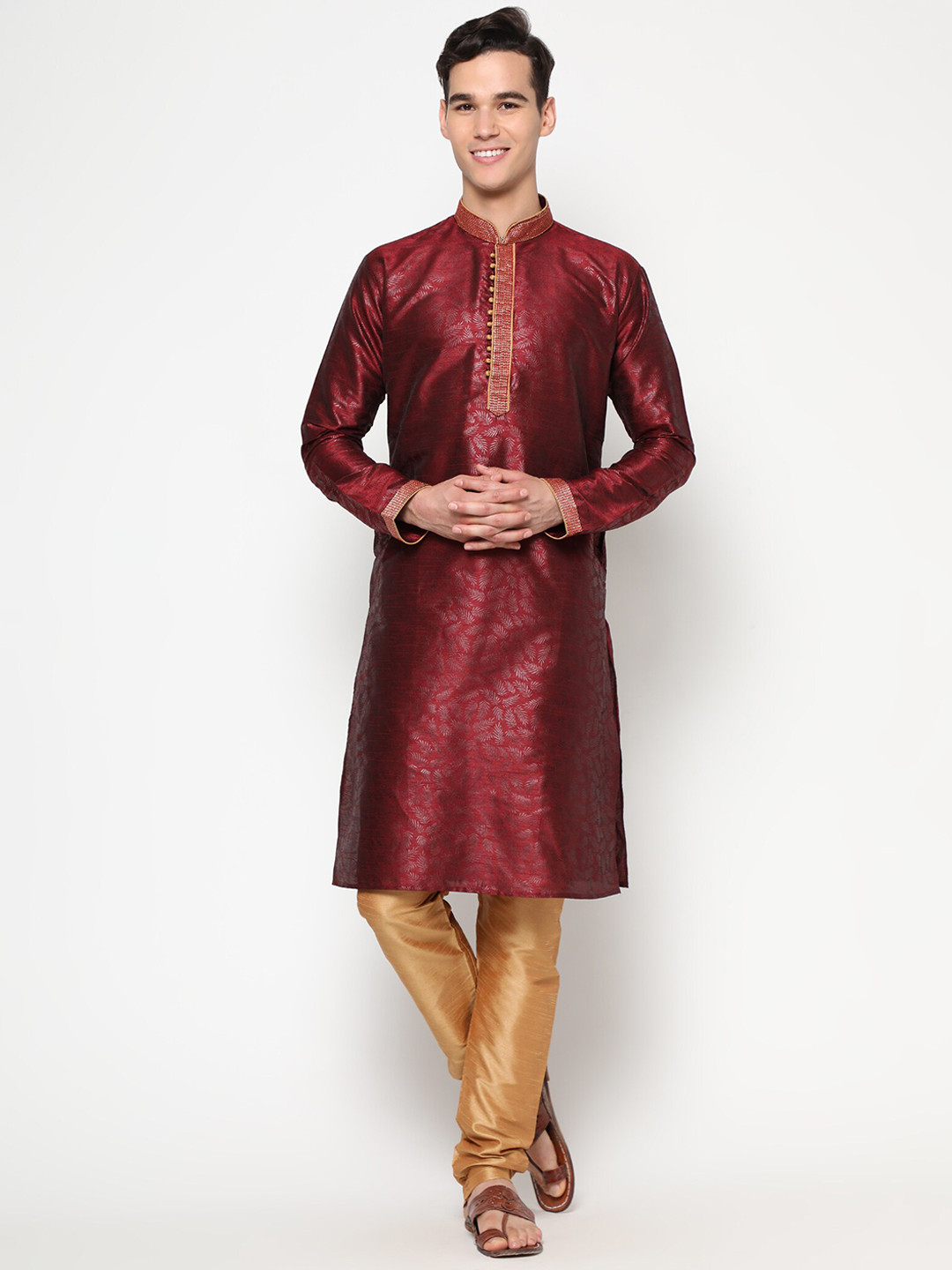 

GoStyle Men Maroon Printed Pure Cotton Kurta with Trousers & With Dupatta