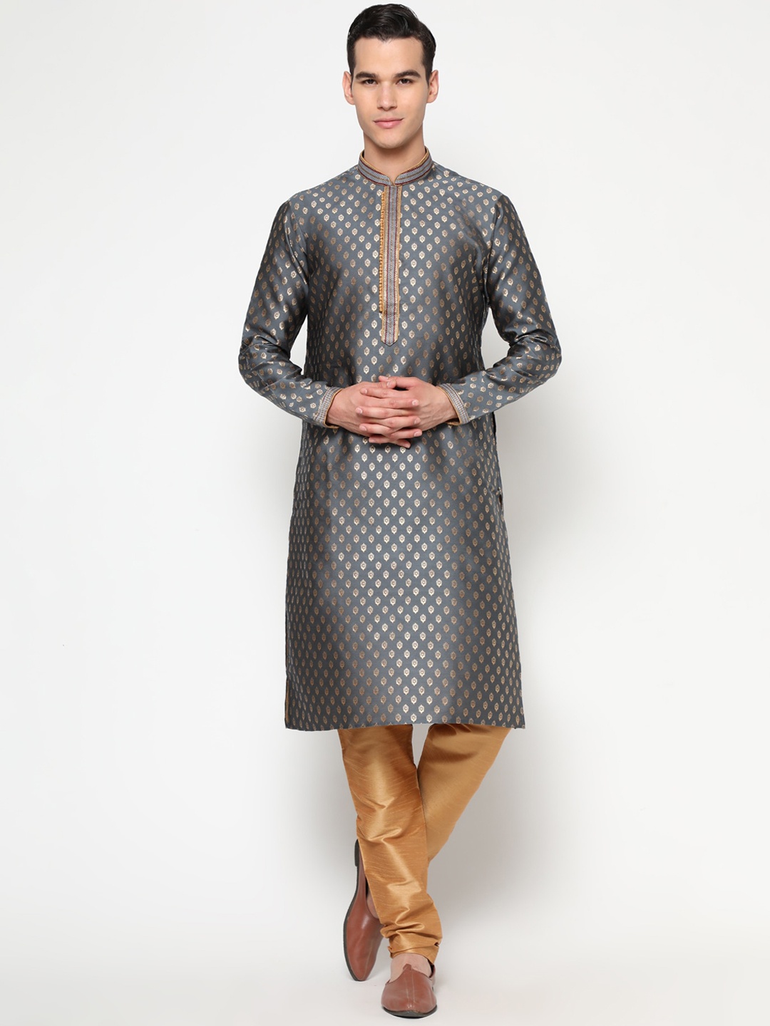 

GoStyle Men Grey Ethnic Motifs Pure Cotton Kurta with Pyjamas