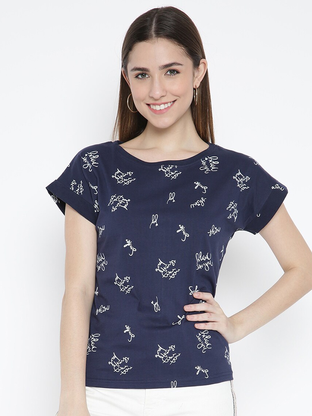 

V2 Value & Variety Blue & White Printed Extended Sleeves Top