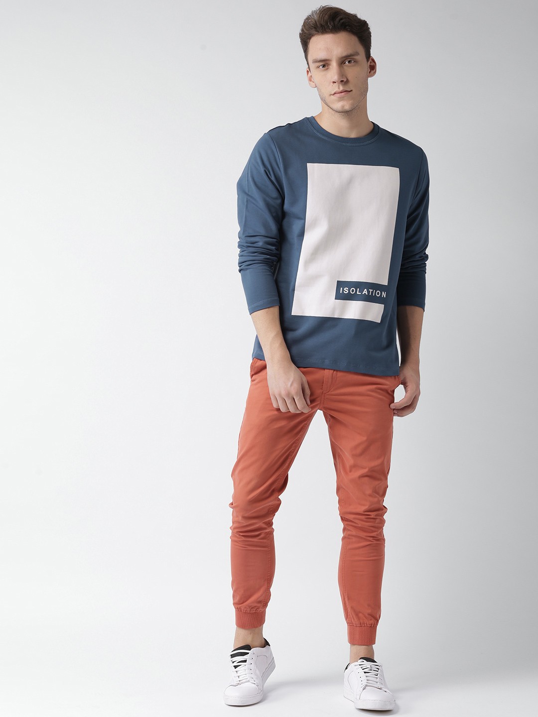 

Mast & Harbour Men Blue Printed Sweatshirt