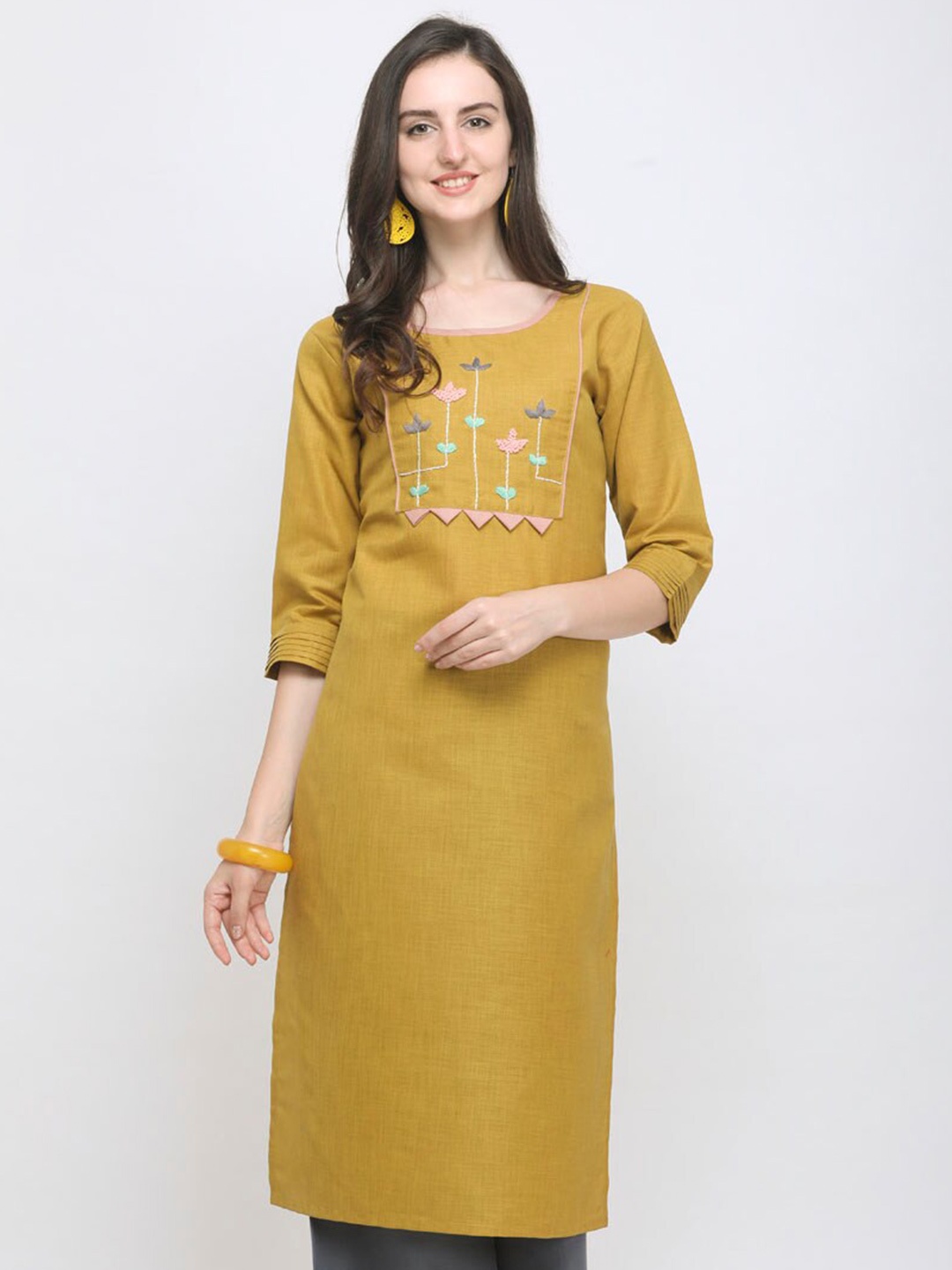 

SAPTRANGI Women Mustard Yellow Ethnic Motifs Yoke Design Thread Work Kurta