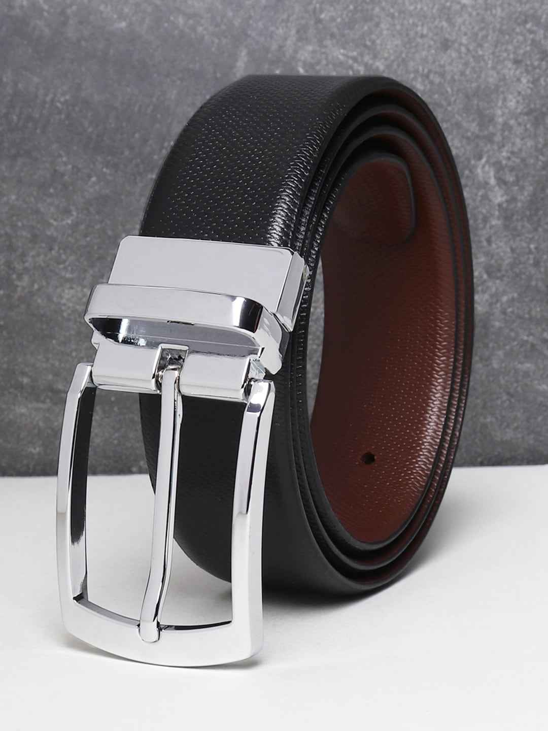 

Teakwood Leathers Men Black Textured Leather Reversible Formal Belt