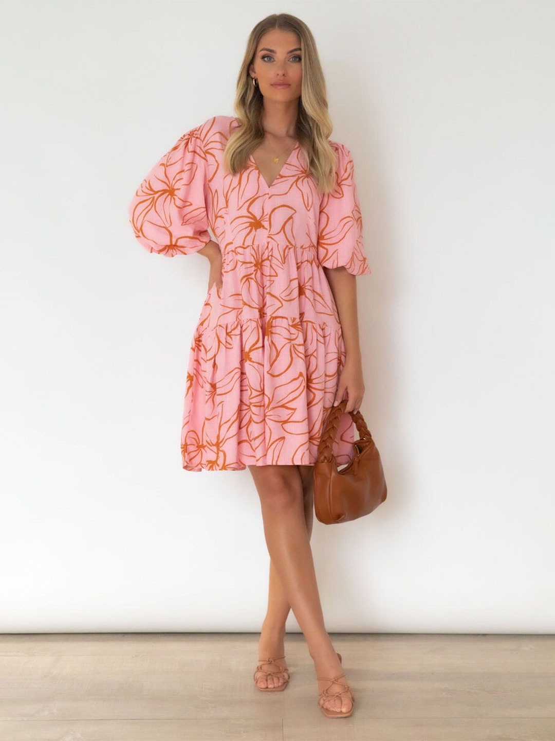 

La Aimee Pink Floral Printed Fit & Flare Dress