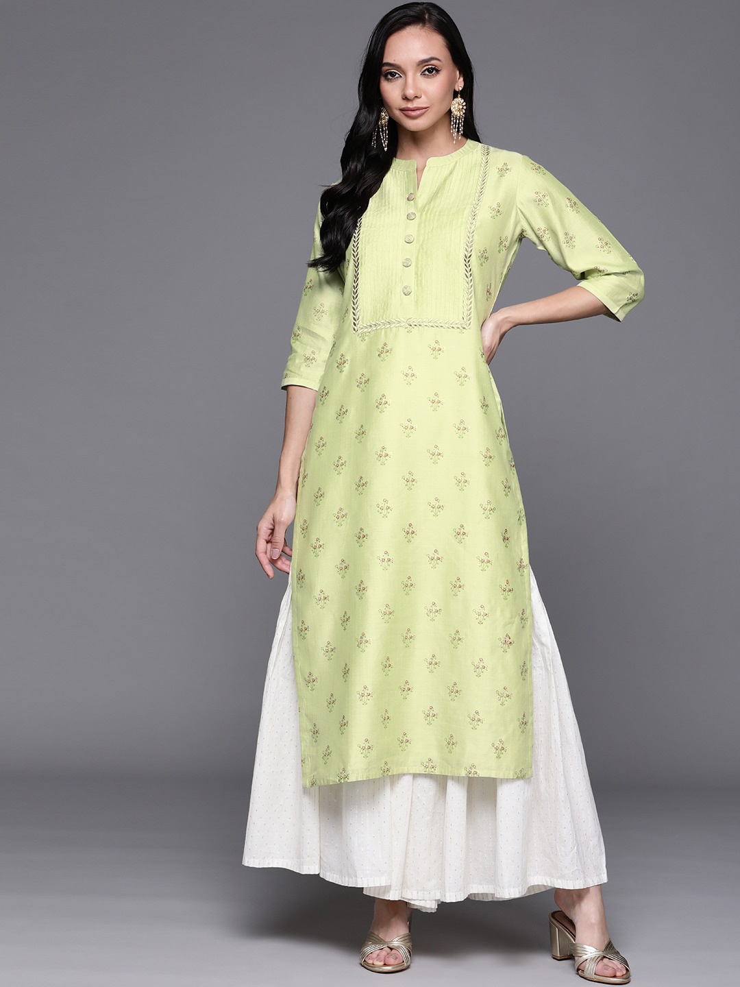 

Libas Women Green Chanderi Silk Straight Kurta