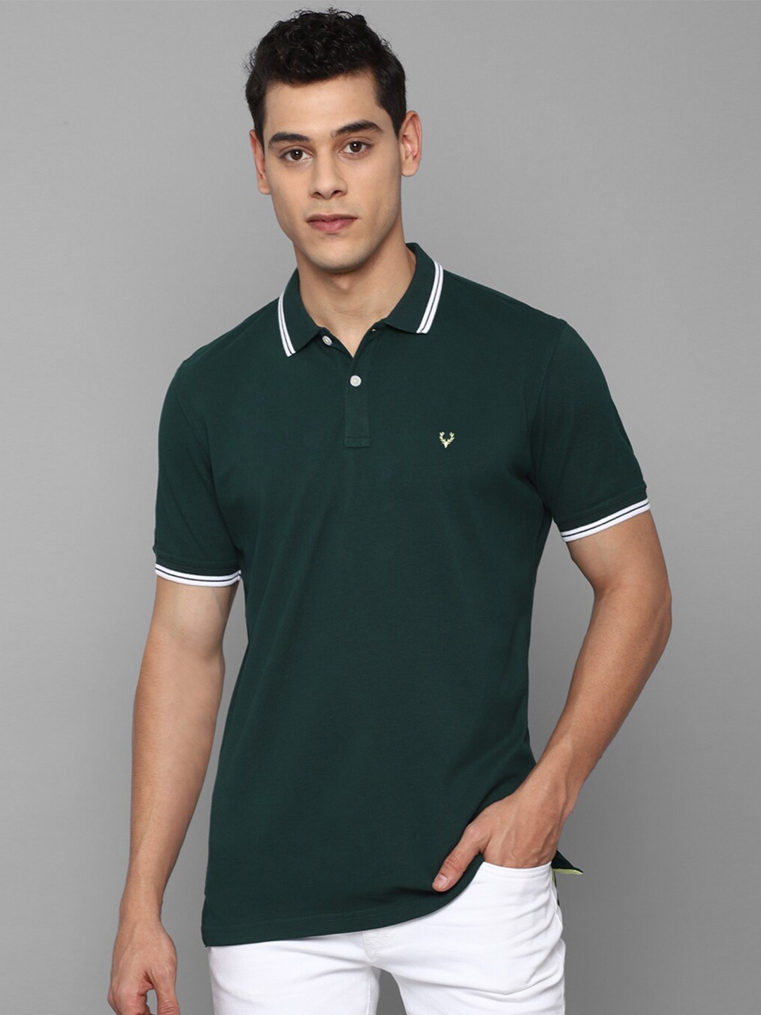 

Allen Solly Men Green Polo Collar Applique T-shirt