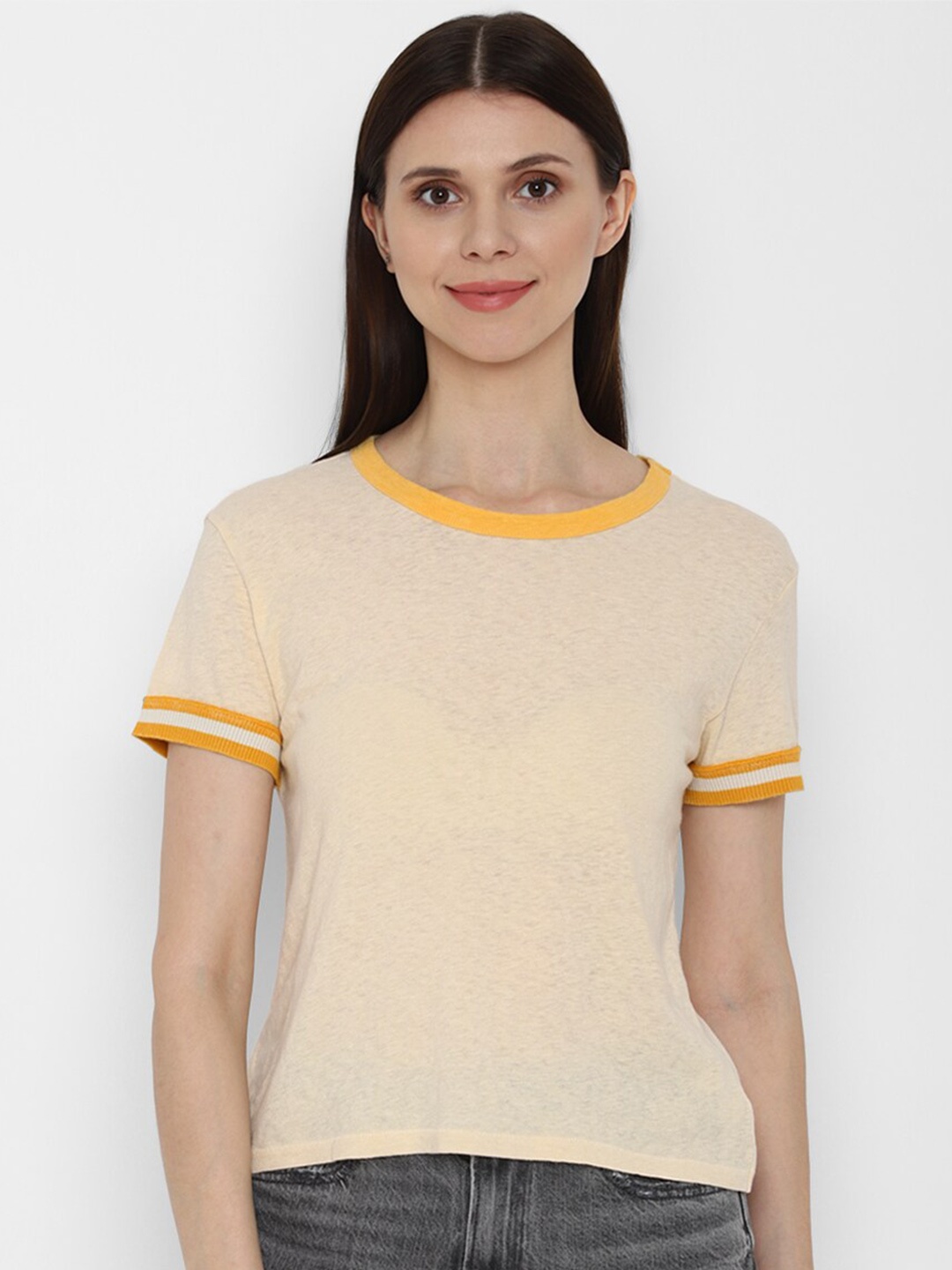 

AMERICAN EAGLE OUTFITTERS Women Yellow Solid Cotton T-shirt