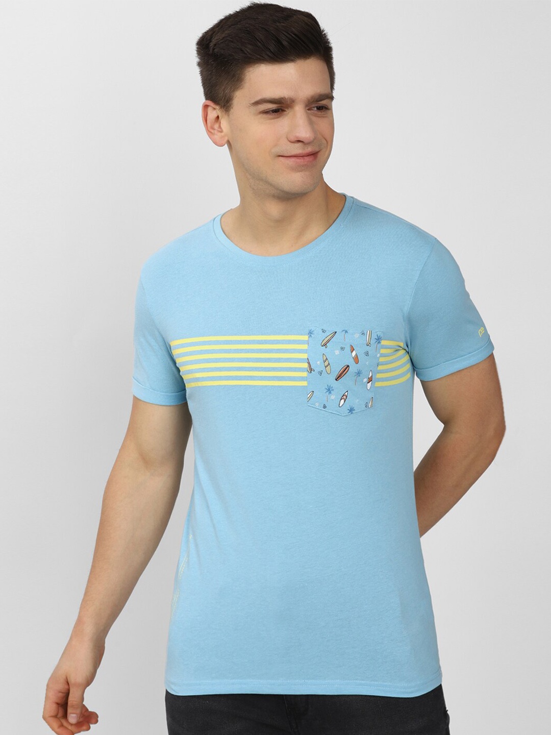 

Peter England Casuals Men Blue Printed Slim Fit T-shirt