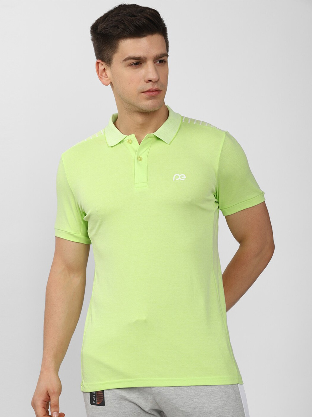 

Peter England Casuals Men Green Polo Collar Slim Fit T-shirt