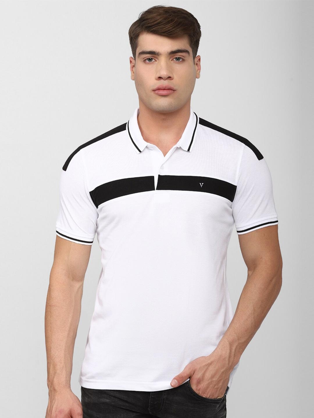 

Van Heusen Sport Men White & Black Colourblocked Polo Collar T-shirt