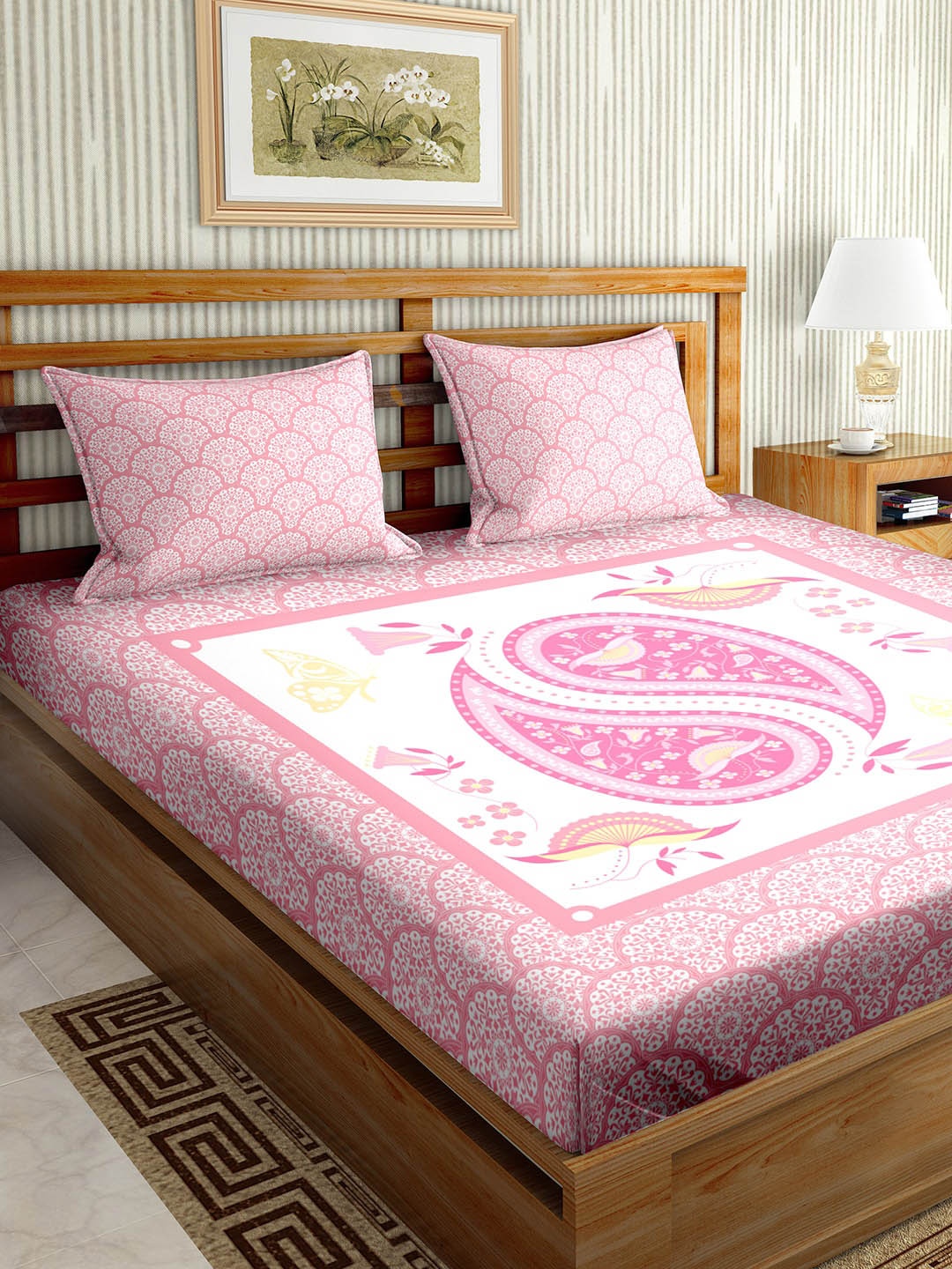 

BELLA CASA Pink & White Ethnic Motifs 210 TC King Bedsheet with 2 Pillow Covers