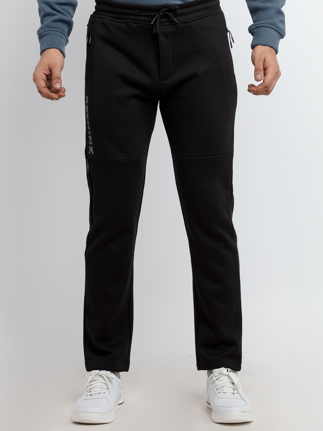 

Status Quo Men Black Printed Raw Edge T-shirt