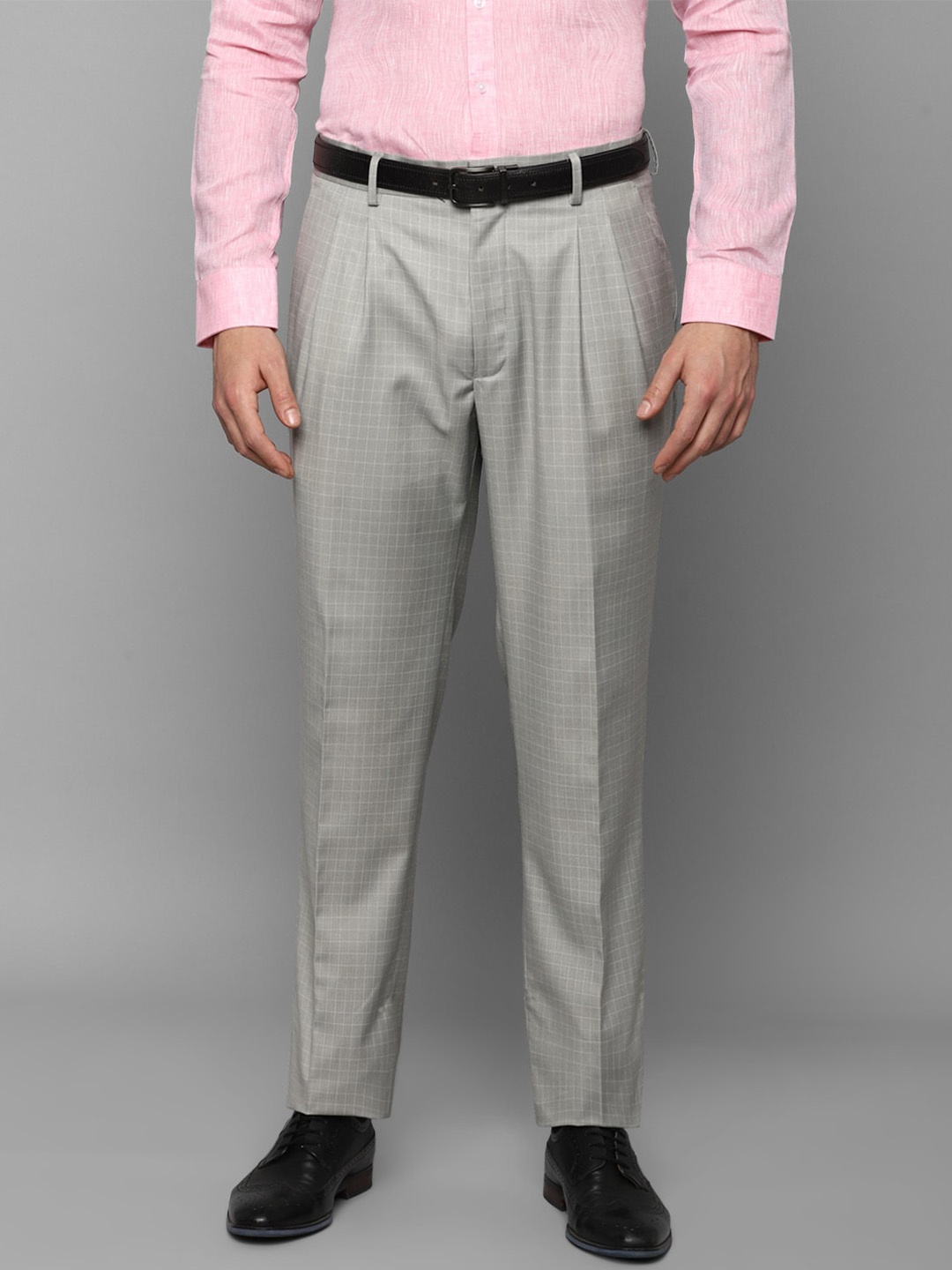 

Louis Philippe Men Grey Textured Pleated Trousers