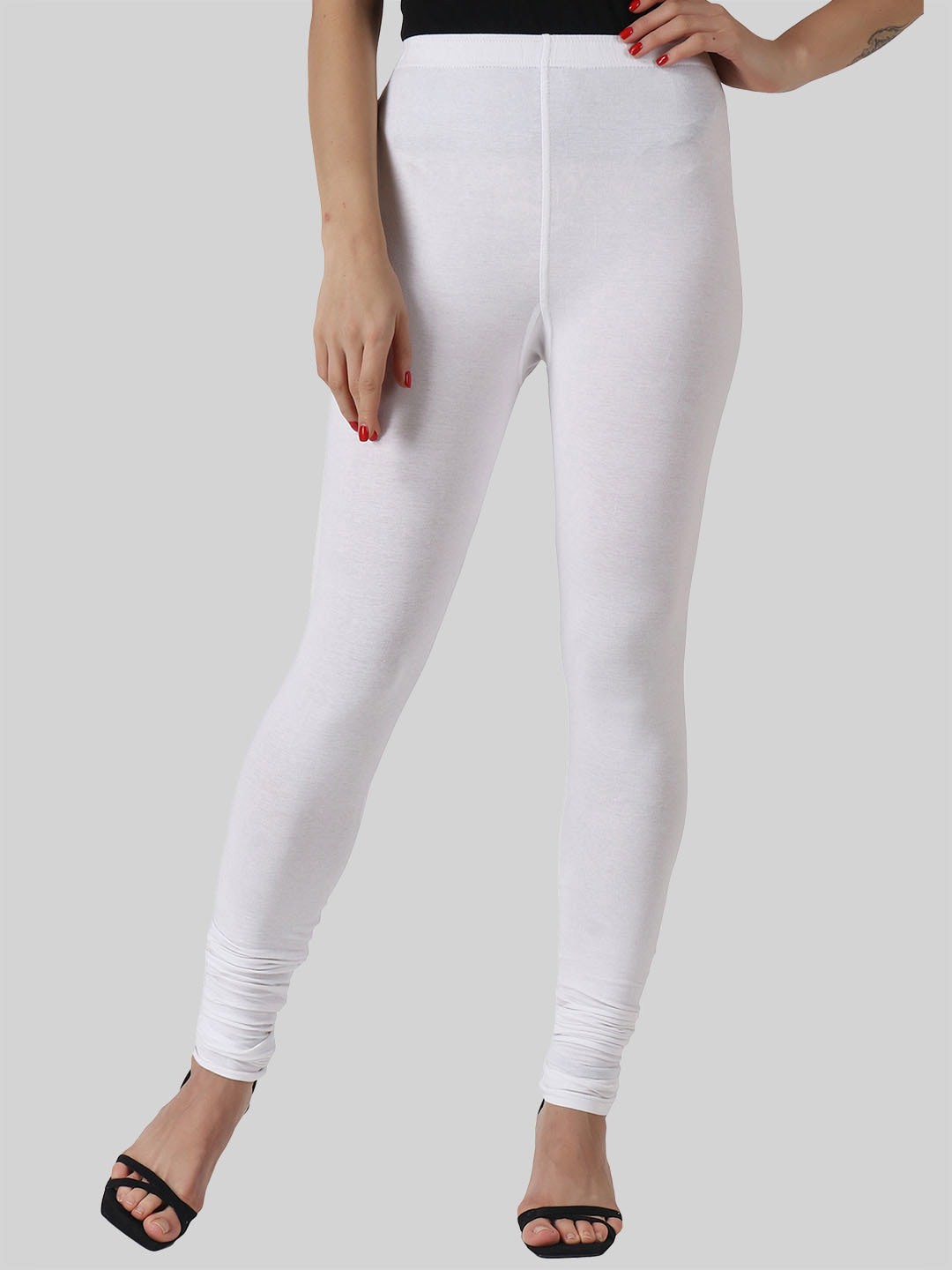 

SAUNDARYA Women White Solid Churidar-Length Leggings