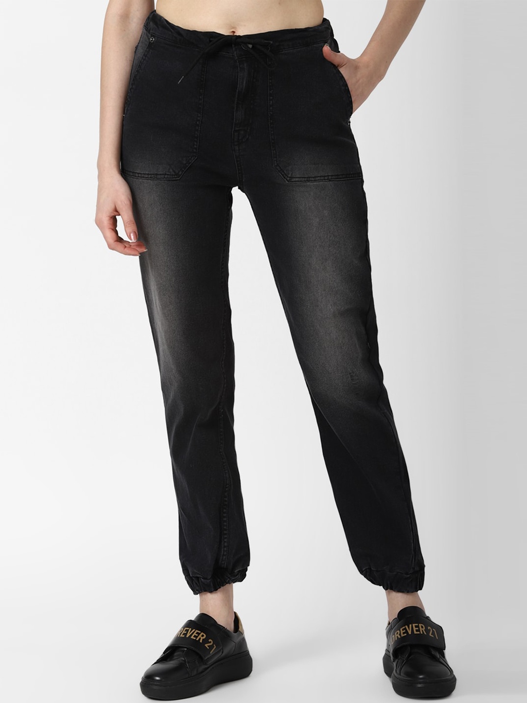

FOREVER 21 Women Black Solid Cotton Heavy Fade Jeans
