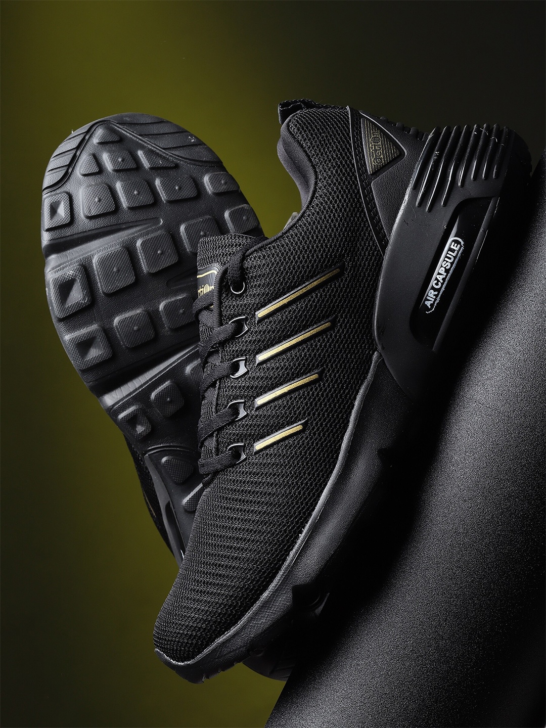 

Action Men Black Mesh Running Shoes