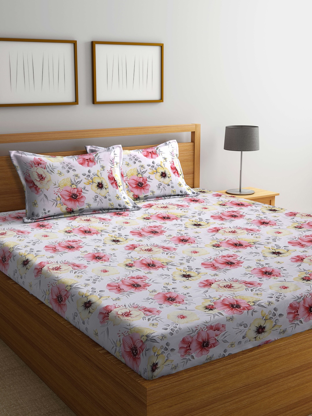 

BOMBAY DYEING Pink & White Floral 144 TC Queen Bedsheet with 2 Pillow Covers