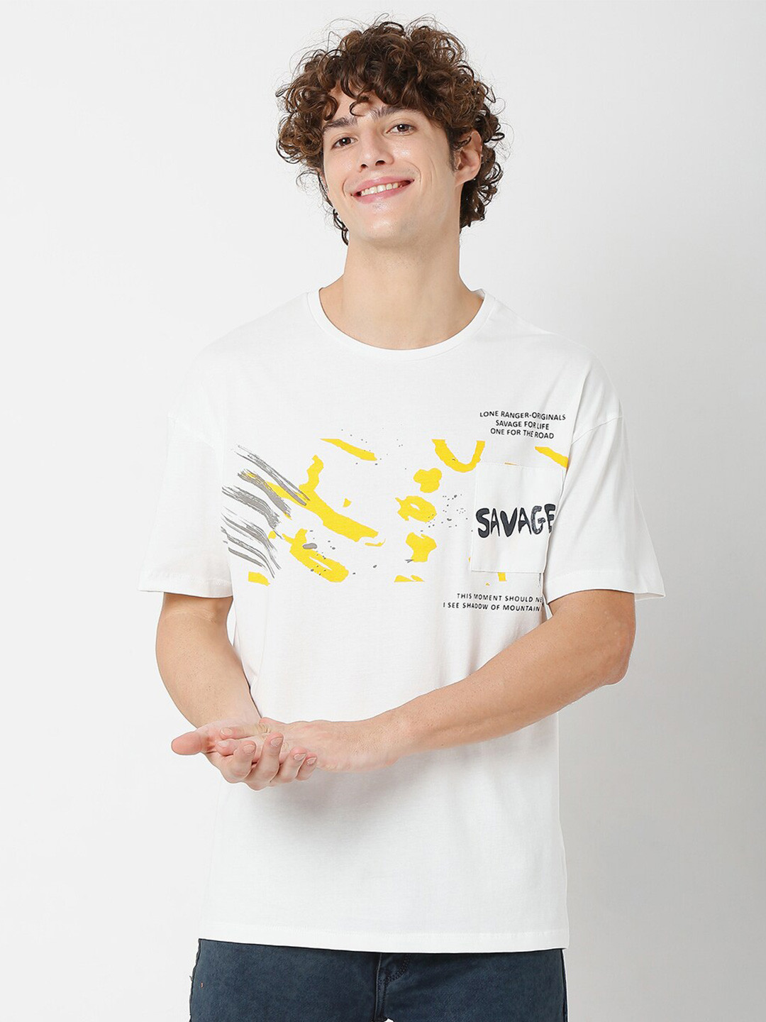 

Rex Straut Jeans Men Yellow Typography Printed Drop-Shoulder Sleeves Slim Fit T-shirt
