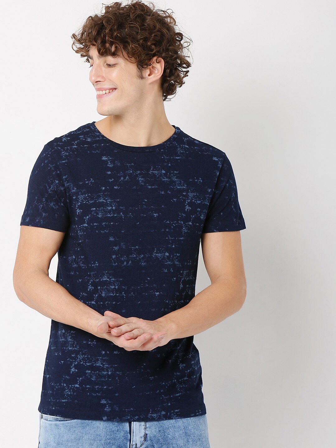 

Rex Straut Jeans Men Navy Blue Printed Slim Fit T-shirt