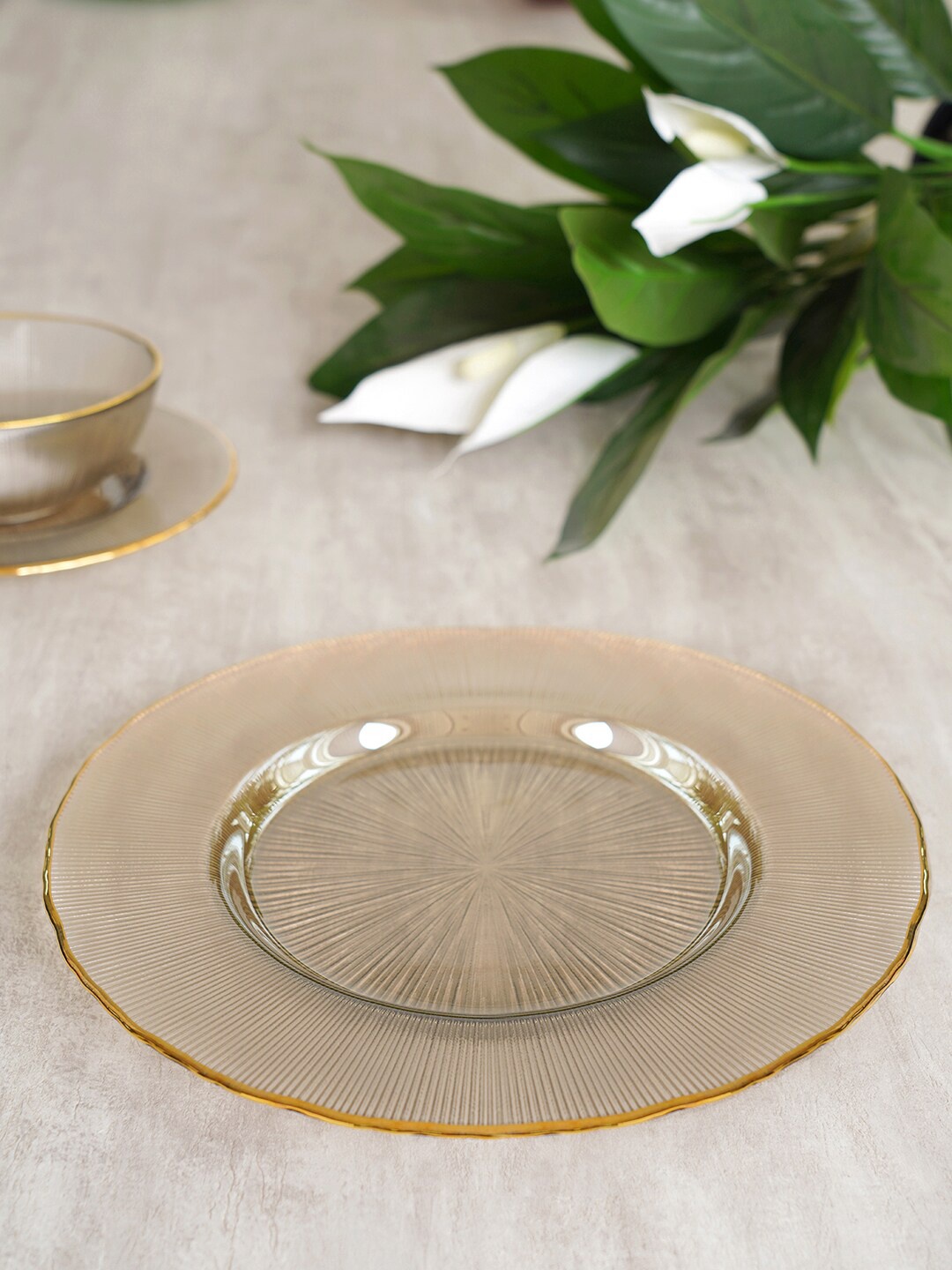 

Pure Home and Living Beige & Gold-Toned Textured Glass Dinner Plate