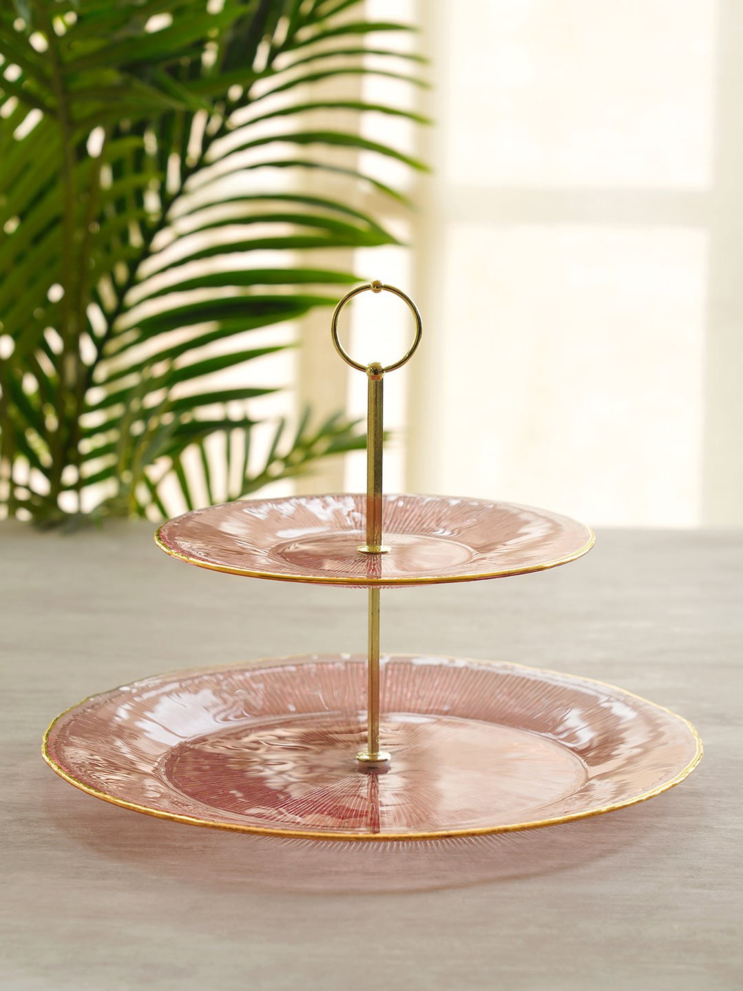 

Pure Home and Living Pink & Gold-Toned Textured Glass Cake Stand