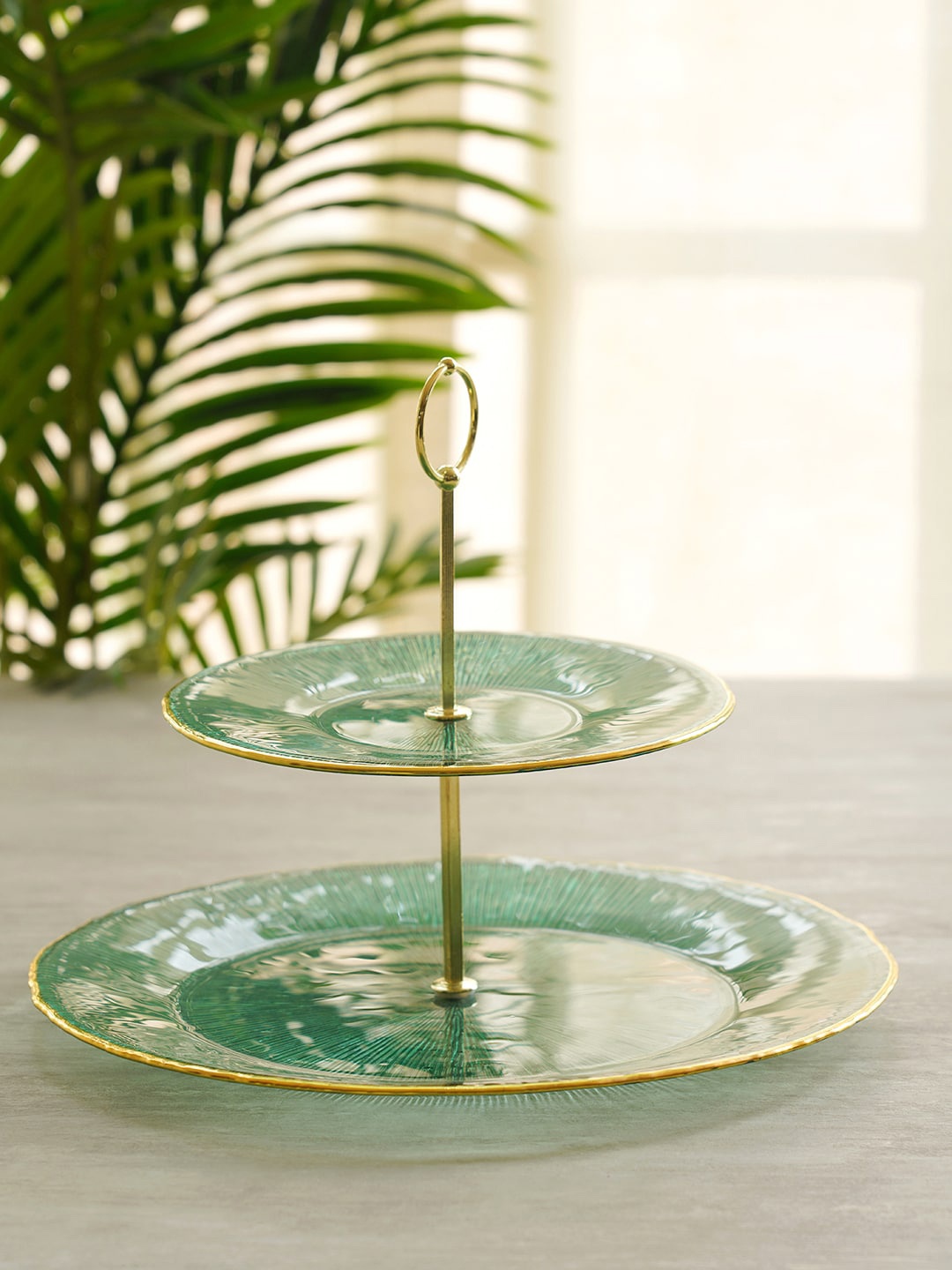 

Pure Home and Living Green & Gold-Toned Textured Glass Cake Stand