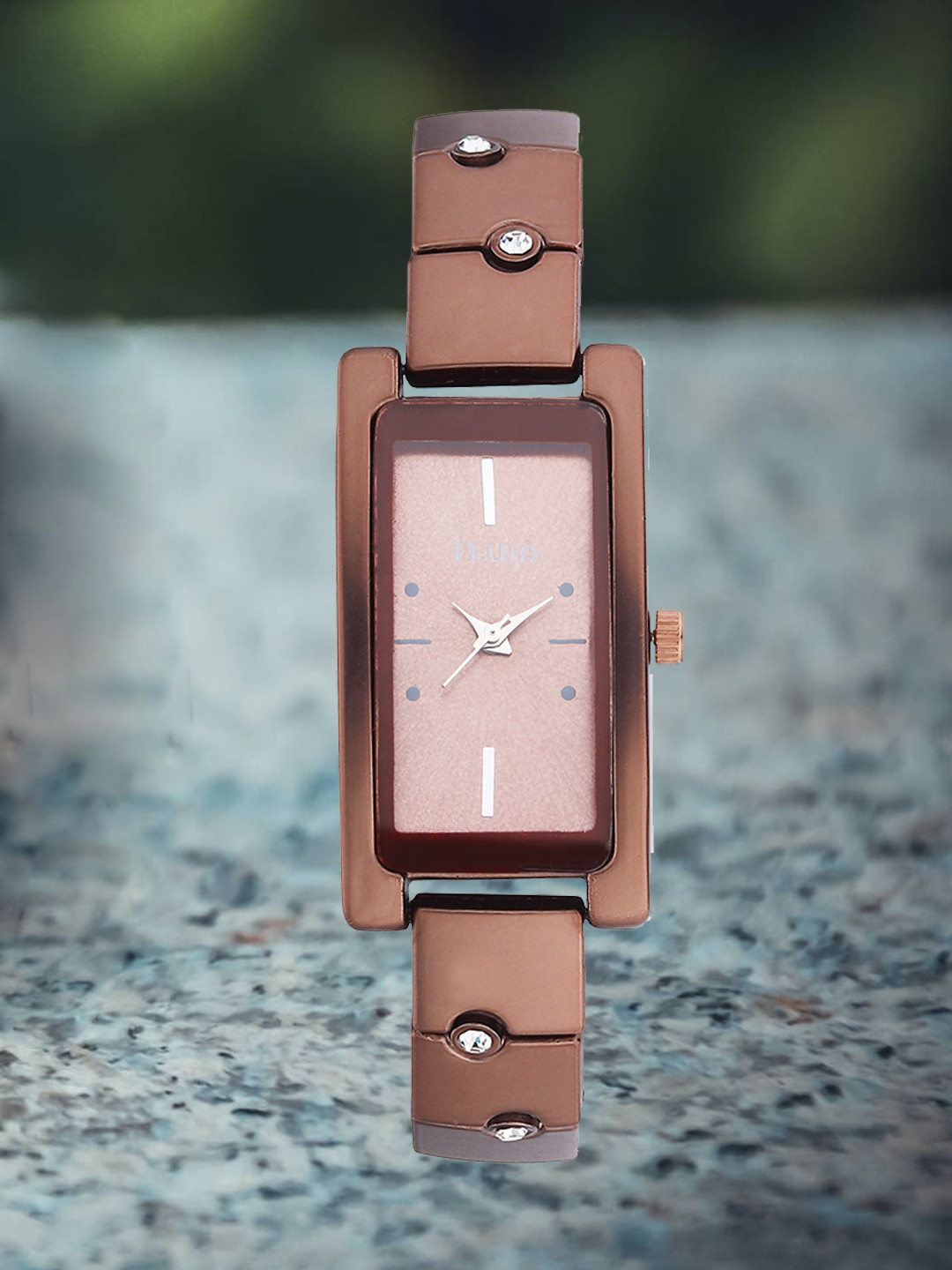 

FLUID Women Copper-Toned Dial & Gunmetal Toned Bracelet Style Straps Analogue Watch