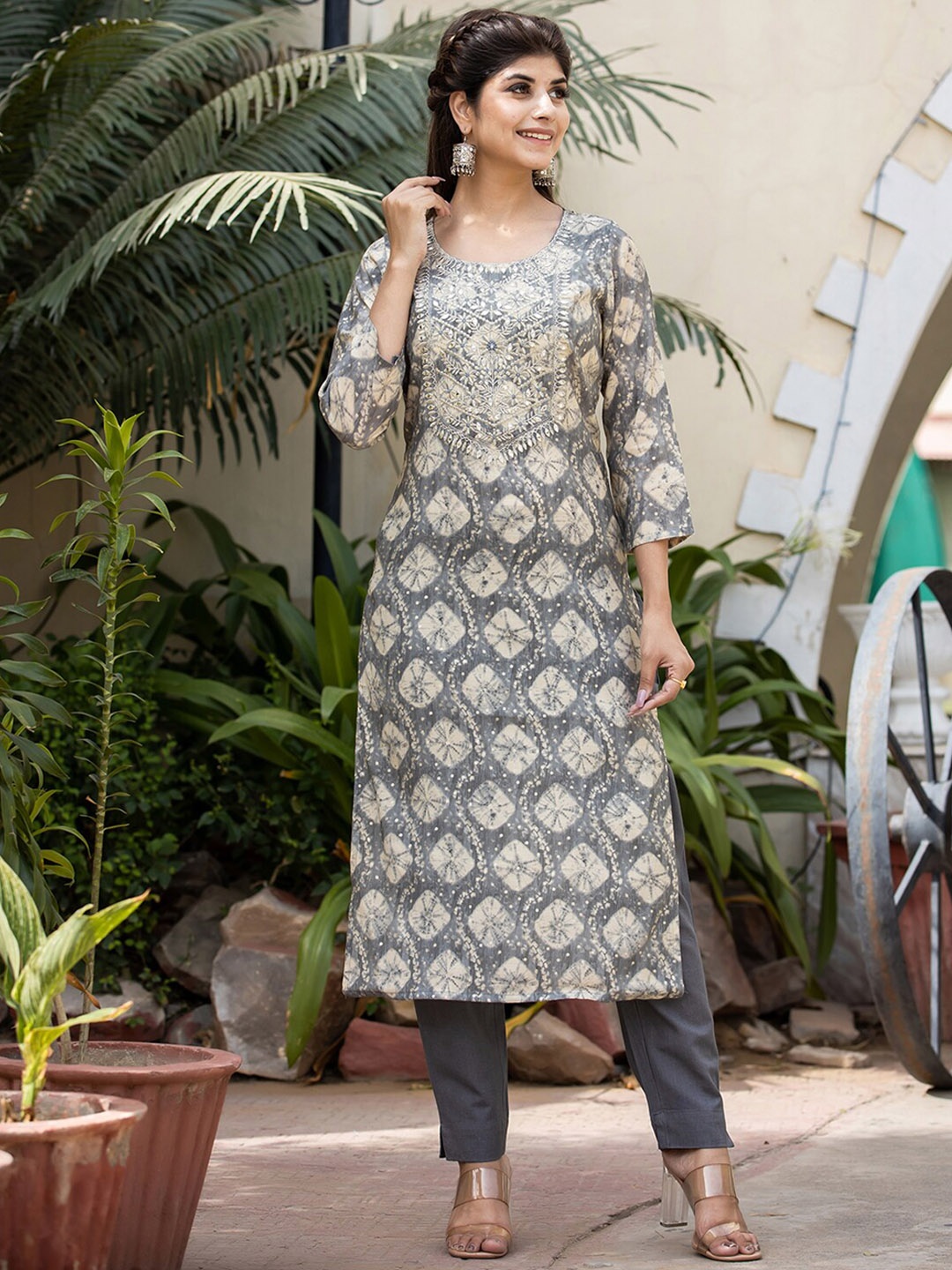 

KAAJH Women Grey Ethnic Motifs Printed Mirror Work Pure Silk Kurta with Trousers & With Dupatta
