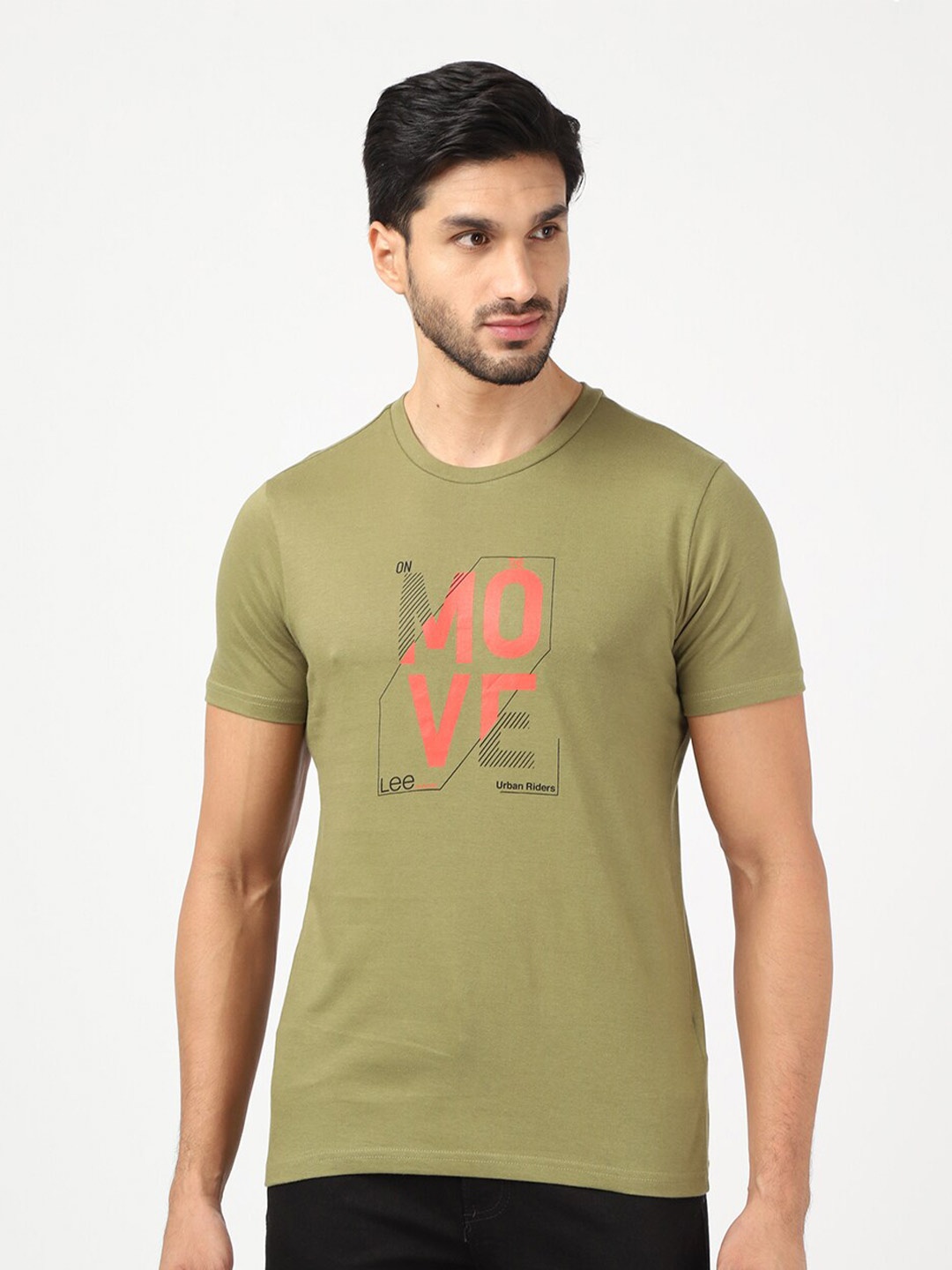 

Lee Men Olive Green Typography Printed Slim Fit T-shirt