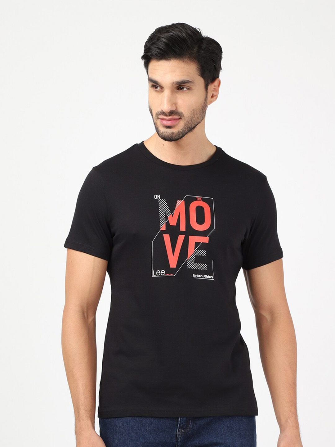 

Lee Men Black Typography Printed Slim Fit T-shirt