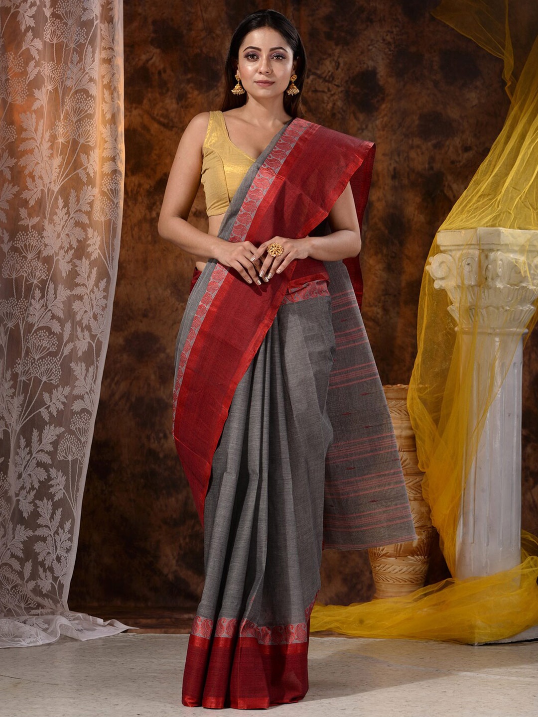

Mitera Grey & Red Tant Pure Cotton Saree