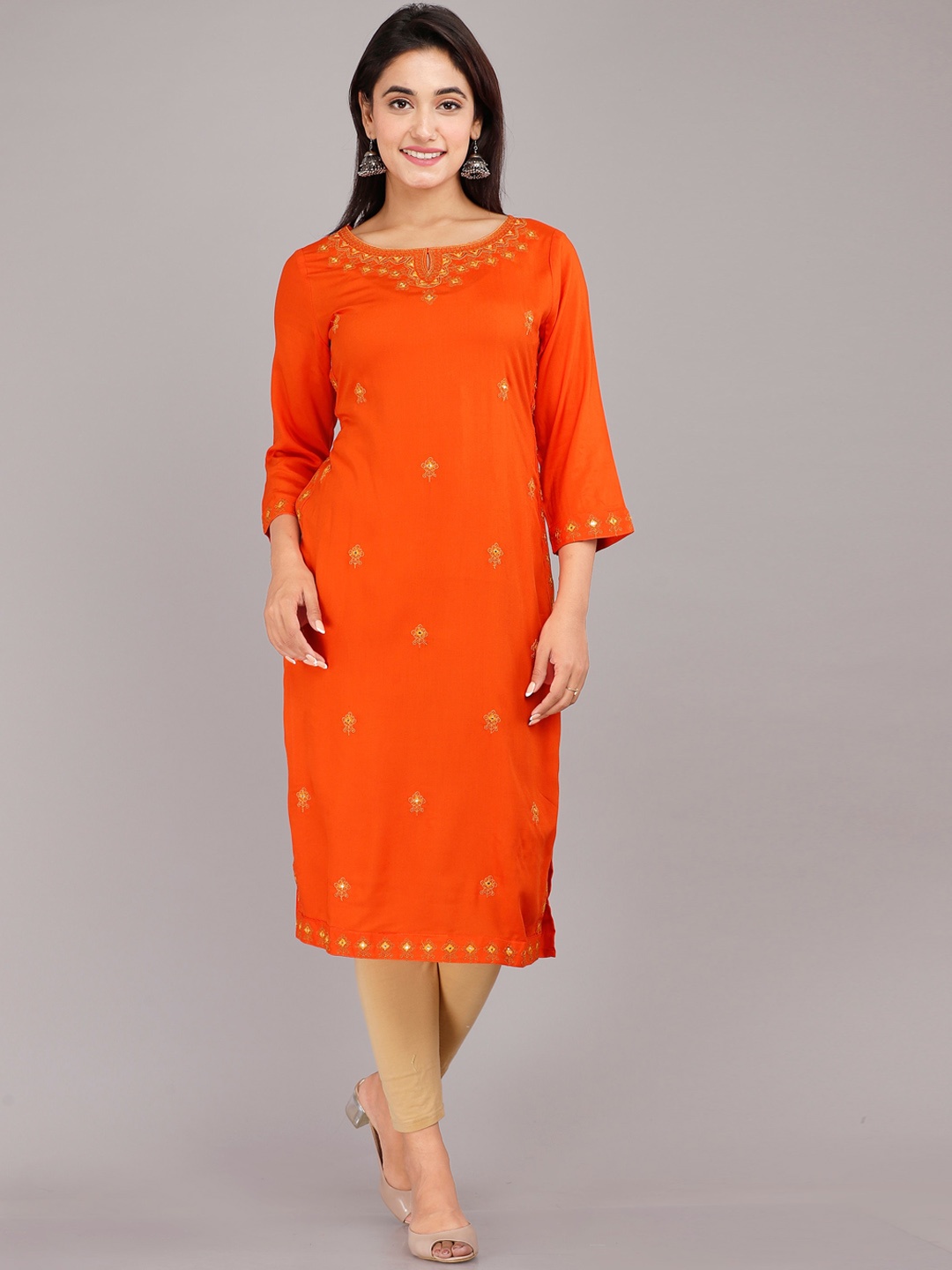 

DORIYA Women Orange Ethnic Motifs Embroidered Flared Sleeves Thread Work Floral Kurta