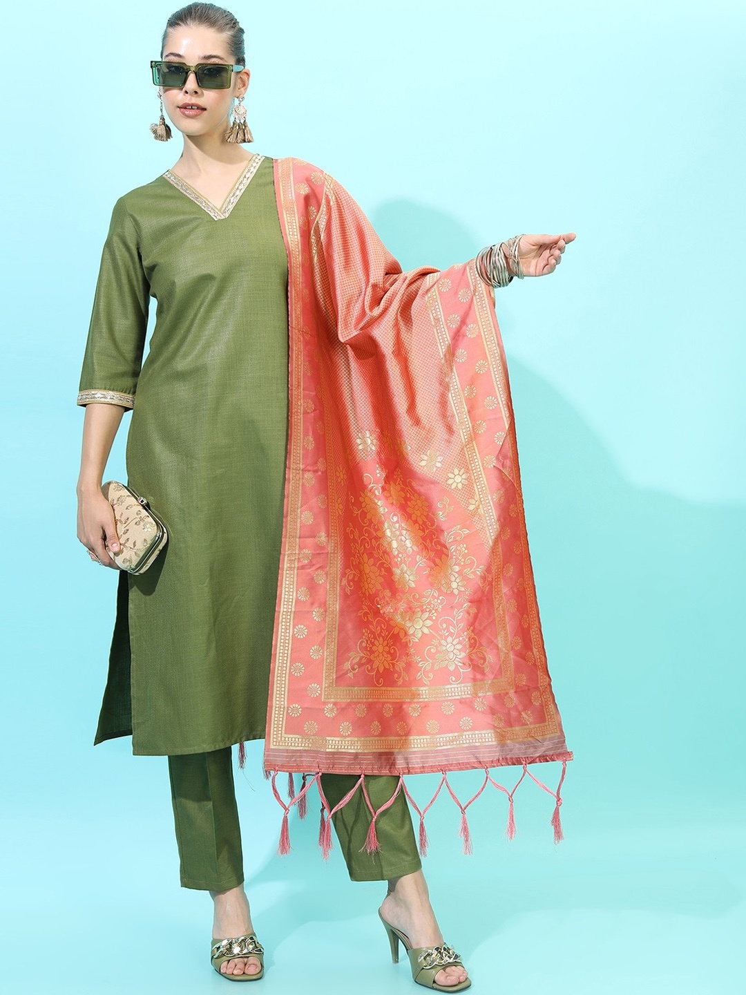 

Vishudh Women Green Kurta with Trousers & With Dupatta