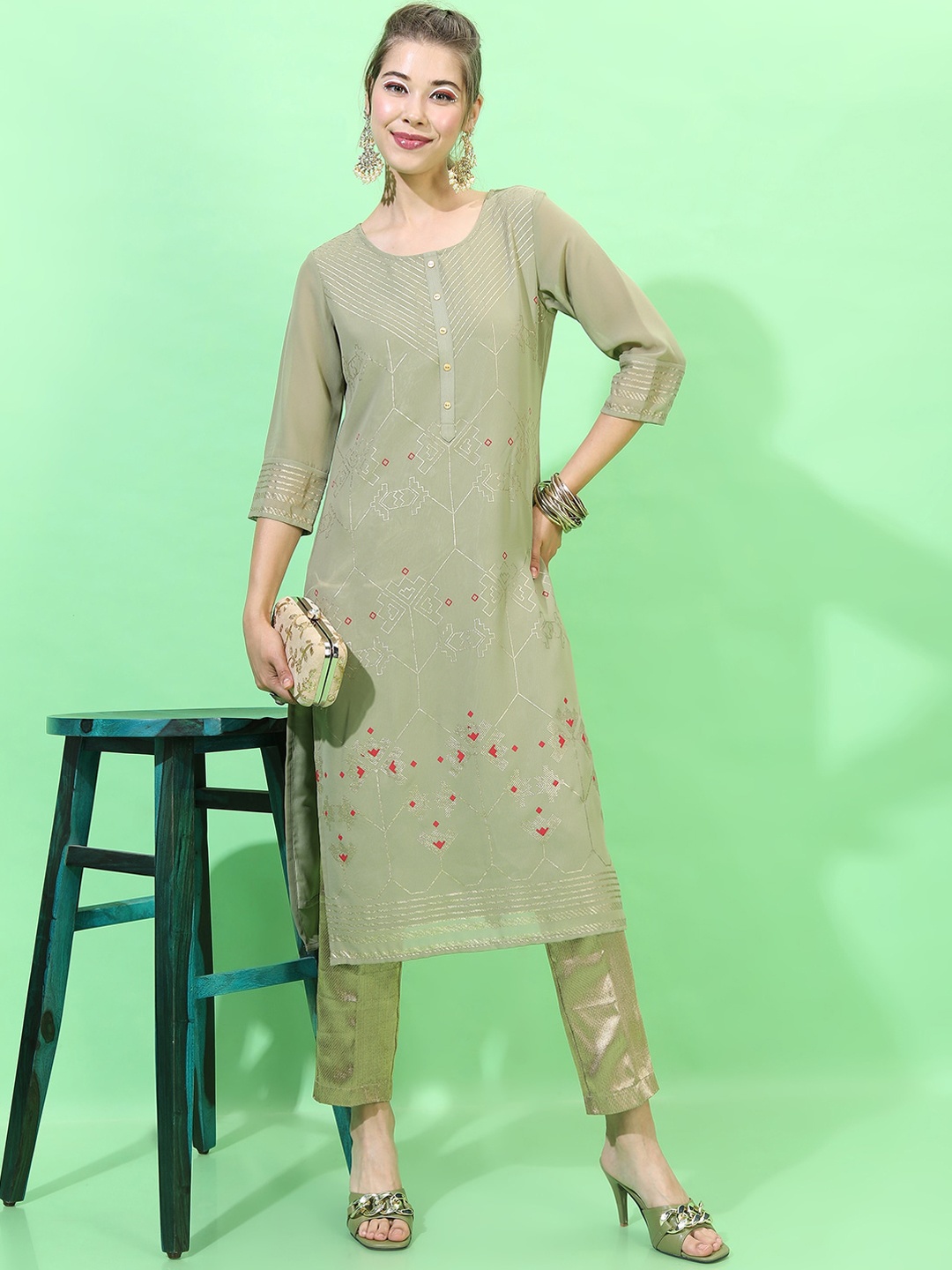 

Vishudh Women Olive Green & Red Geometric Printed Georgette Kurta