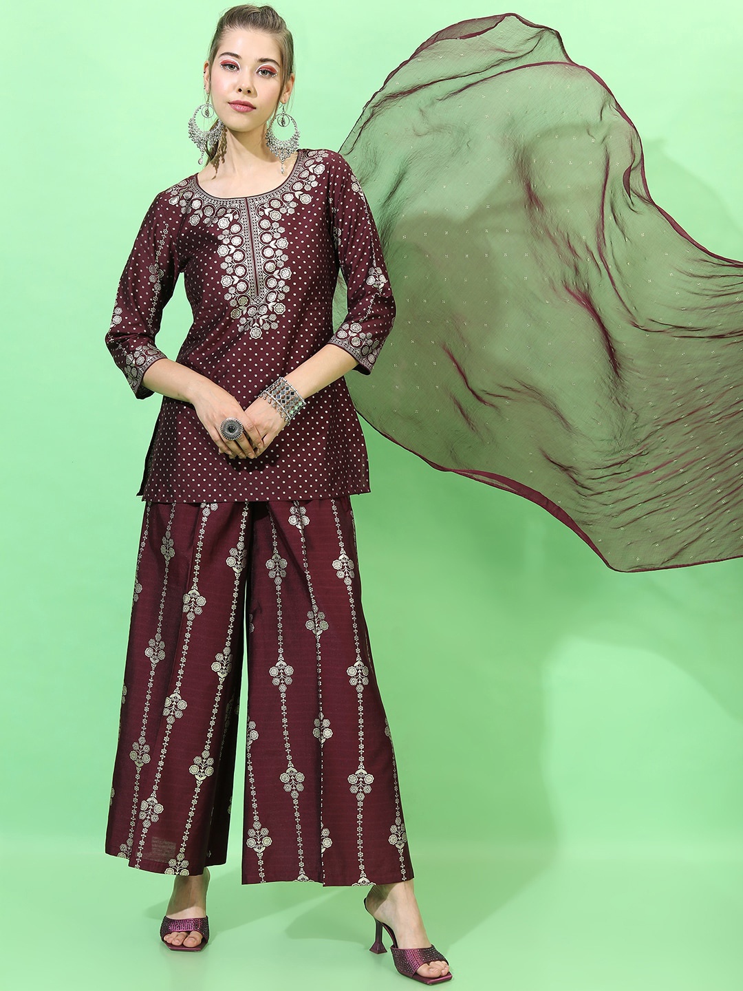 

Vishudh Women Maroon Floral Printed Kurti with Palazzos & With Dupatta