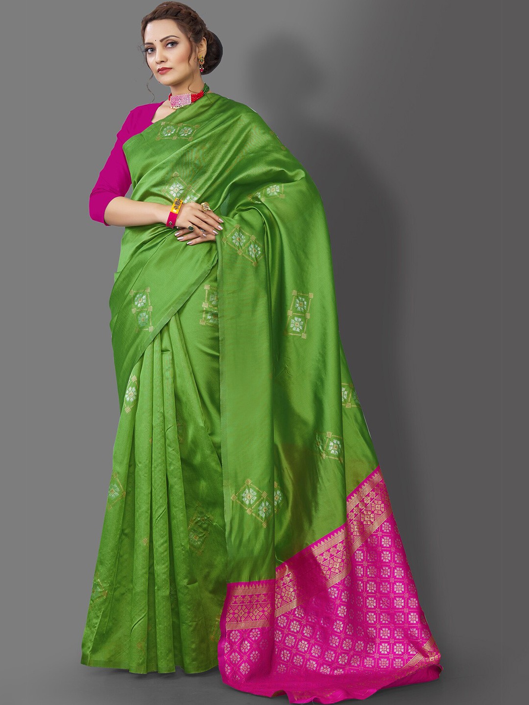 

Wuxi Women Sea Green & Pink Woven Design Pure Silk Banarasi Saree