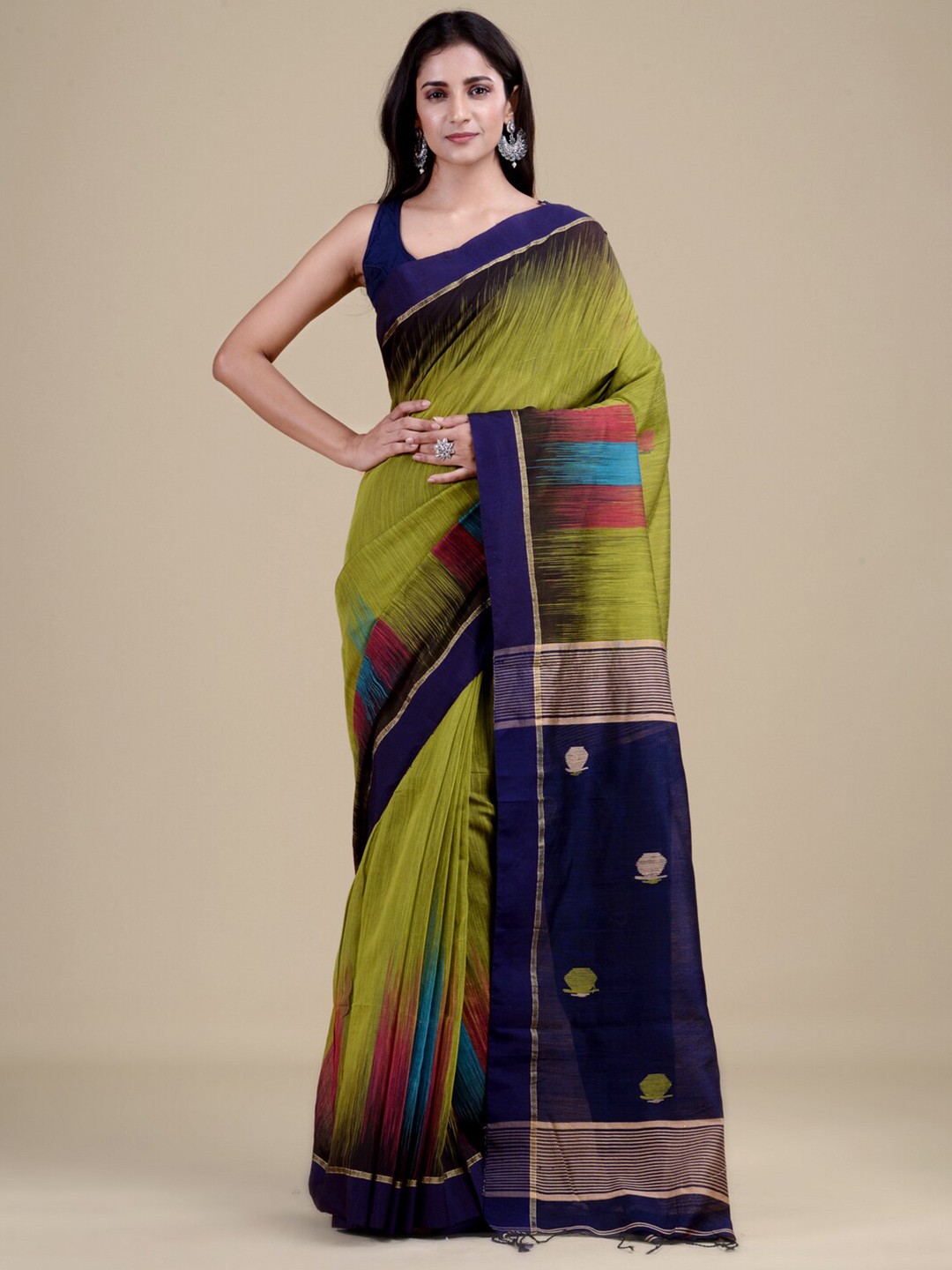

Laa Calcutta Women Green & Black Woven Design Zari Jute Silk Jamdani Saree