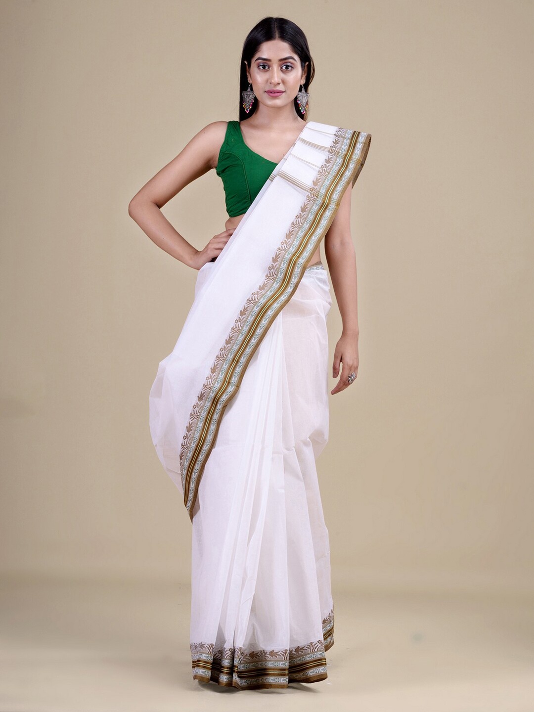 

Laa Calcutta Women White & Beige Jute Silk Jamdani Saree