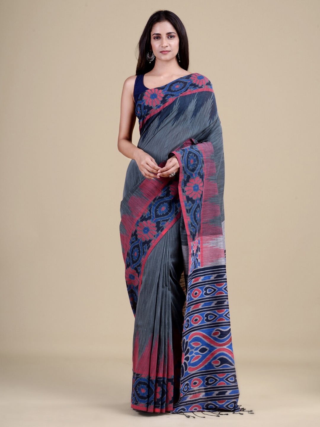 

Laa Calcutta Women Grey & Pink Jute Silk Jamdani Saree