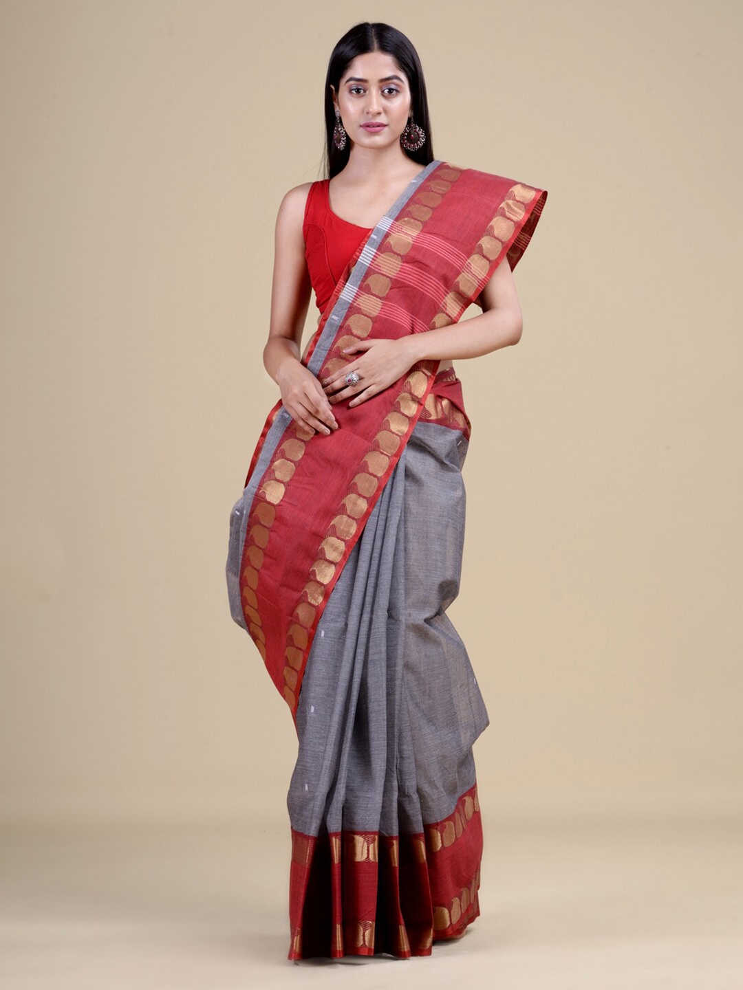 

Laa Calcutta Women Grey & Red Woven Design Jute Silk Jamdani Saree