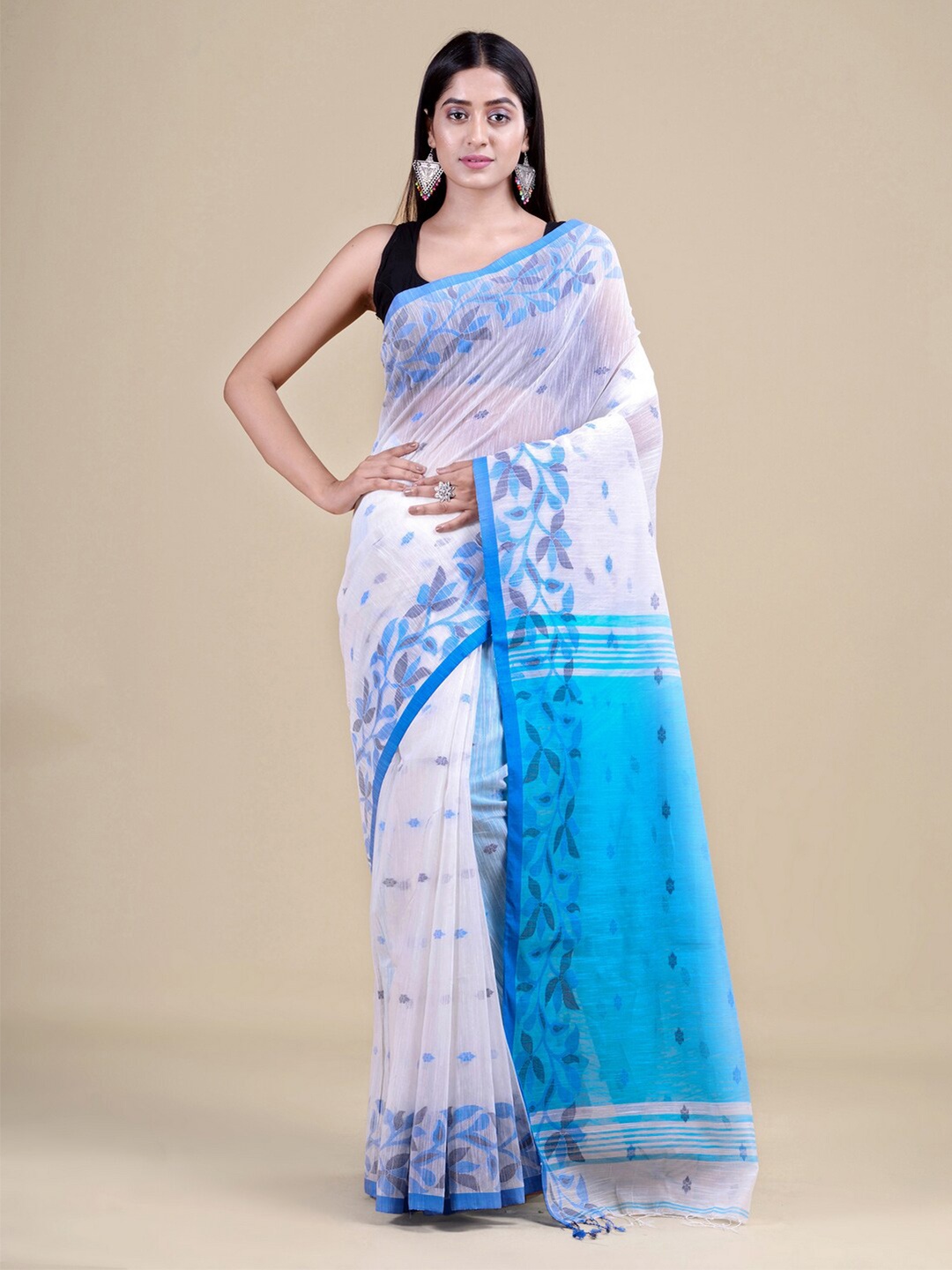 

Laa Calcutta Women White & Blue Woven Design Zari Jute Silk Jamdani Saree