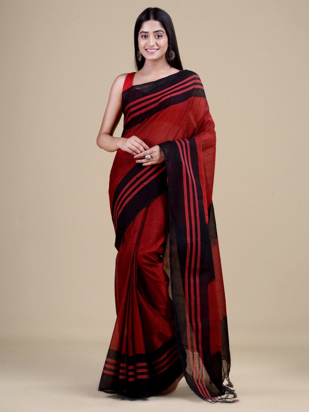 

Laa Calcutta Maroon & Black Woven Design Zari Jute Silk Jamdani Saree